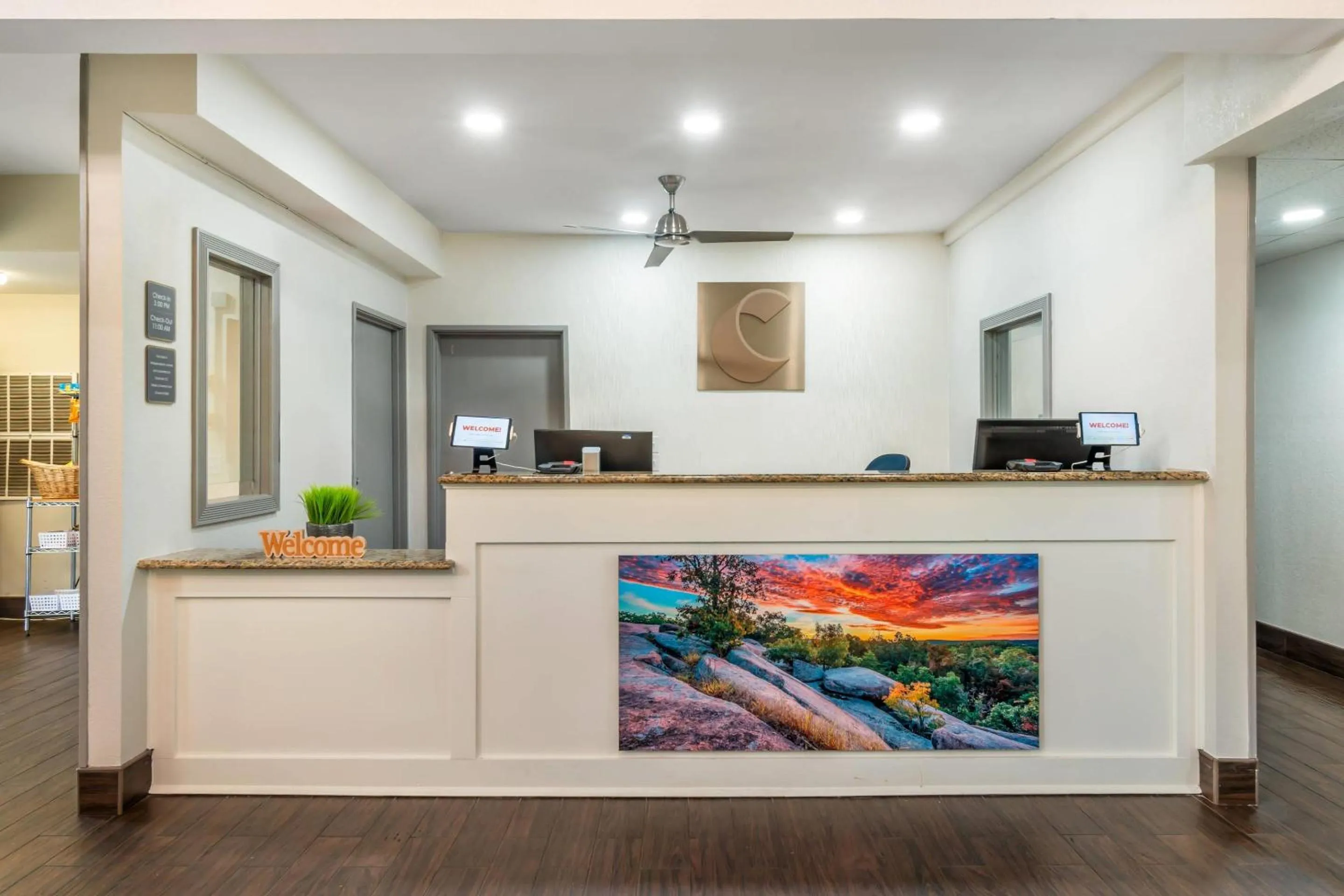 Lobby or reception in Comfort Inn & Suites Chesterfield - St Louis