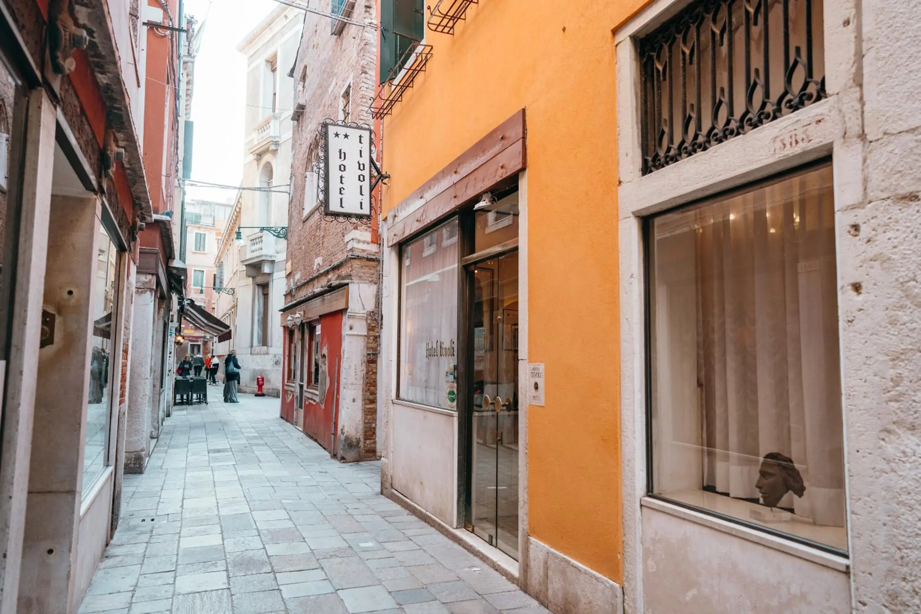 Property building in Hotel Tivoli Property building in Hotel Tivoli