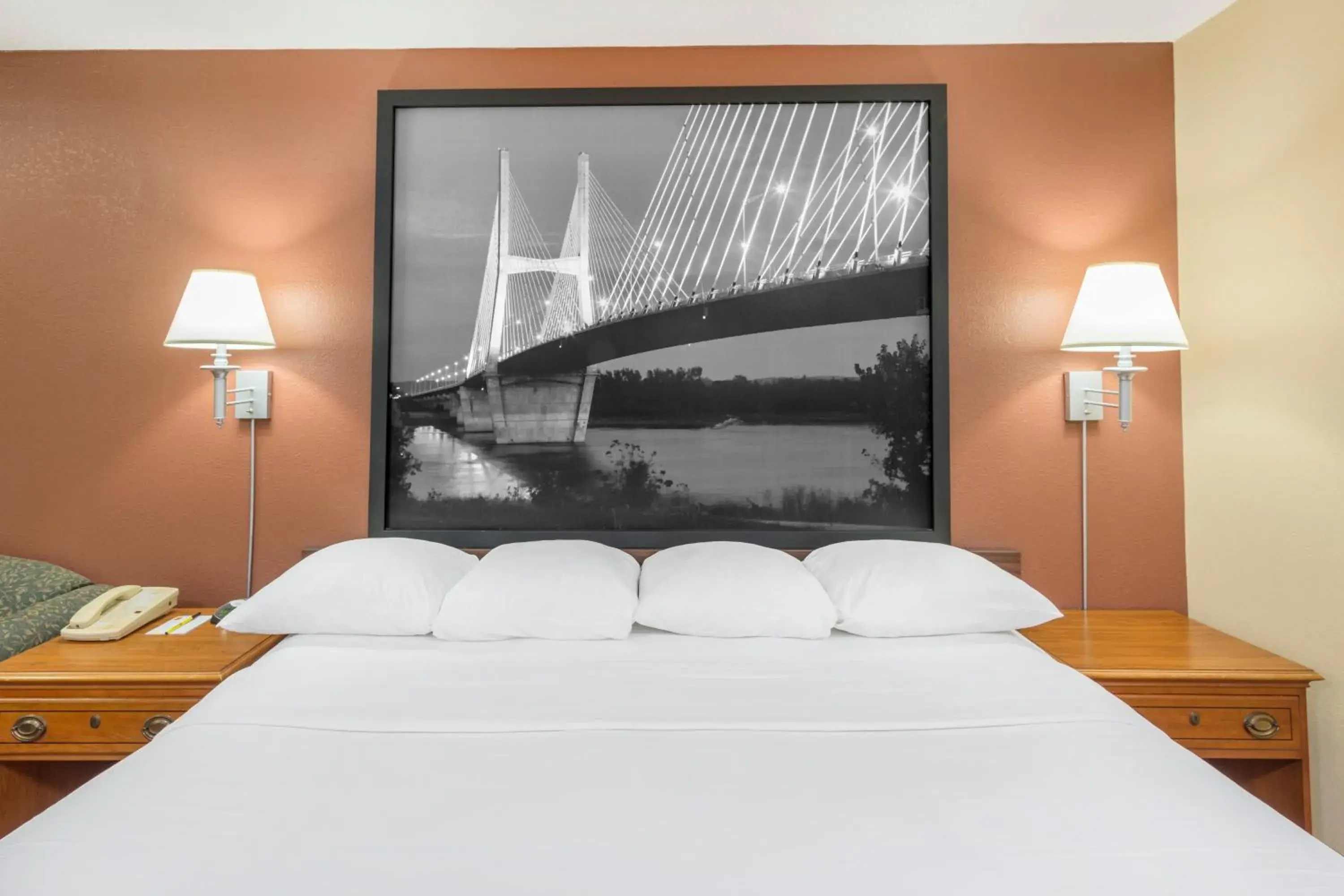 Bedroom, Bed in Super 8 by Wyndham Charleston Sikeston East MO Bedroom, Bed in Super 8 by Wyndham Charleston Sikeston East MO