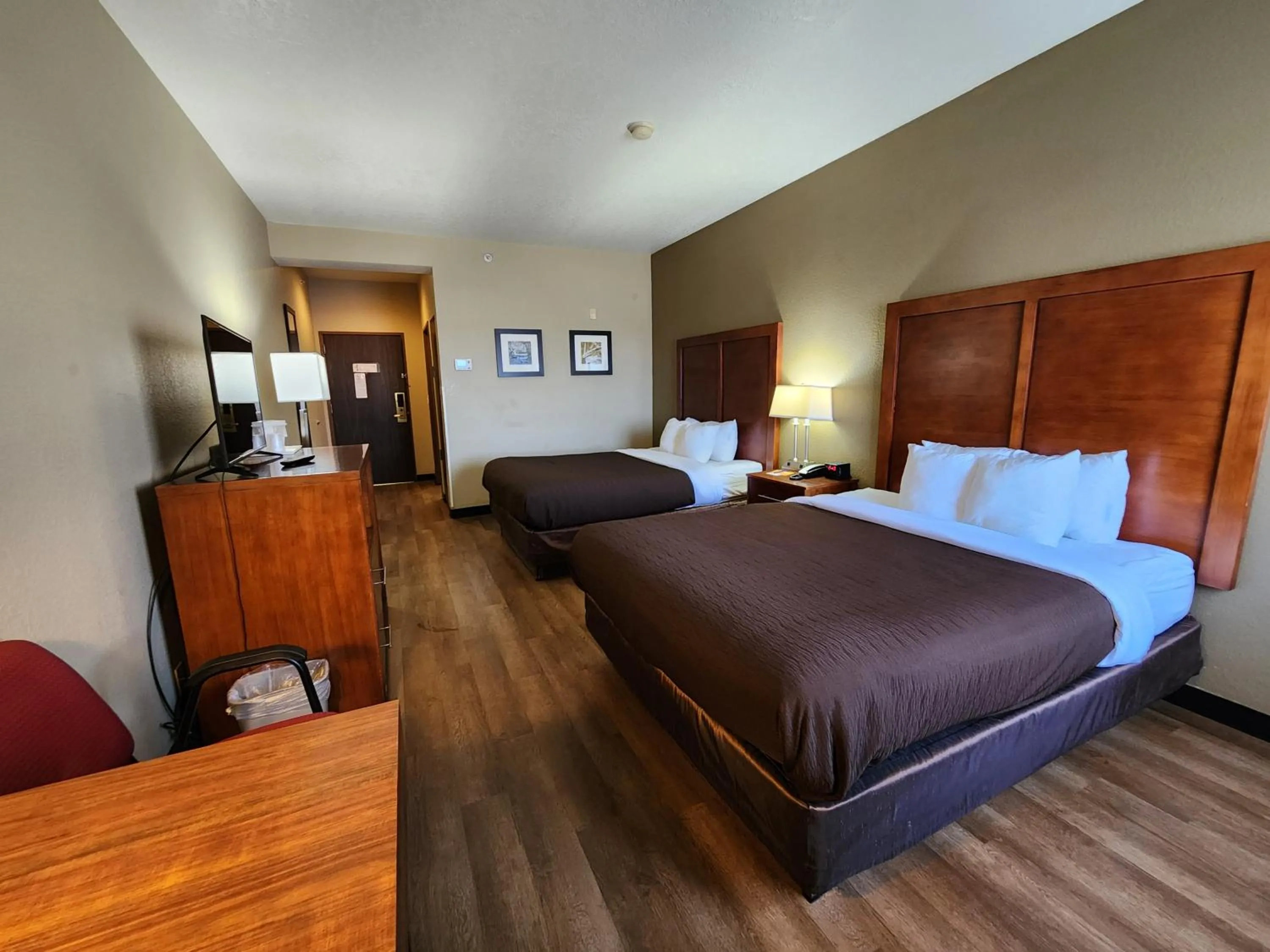 Photo of the whole room, Bed in Comfort Inn Bolivar