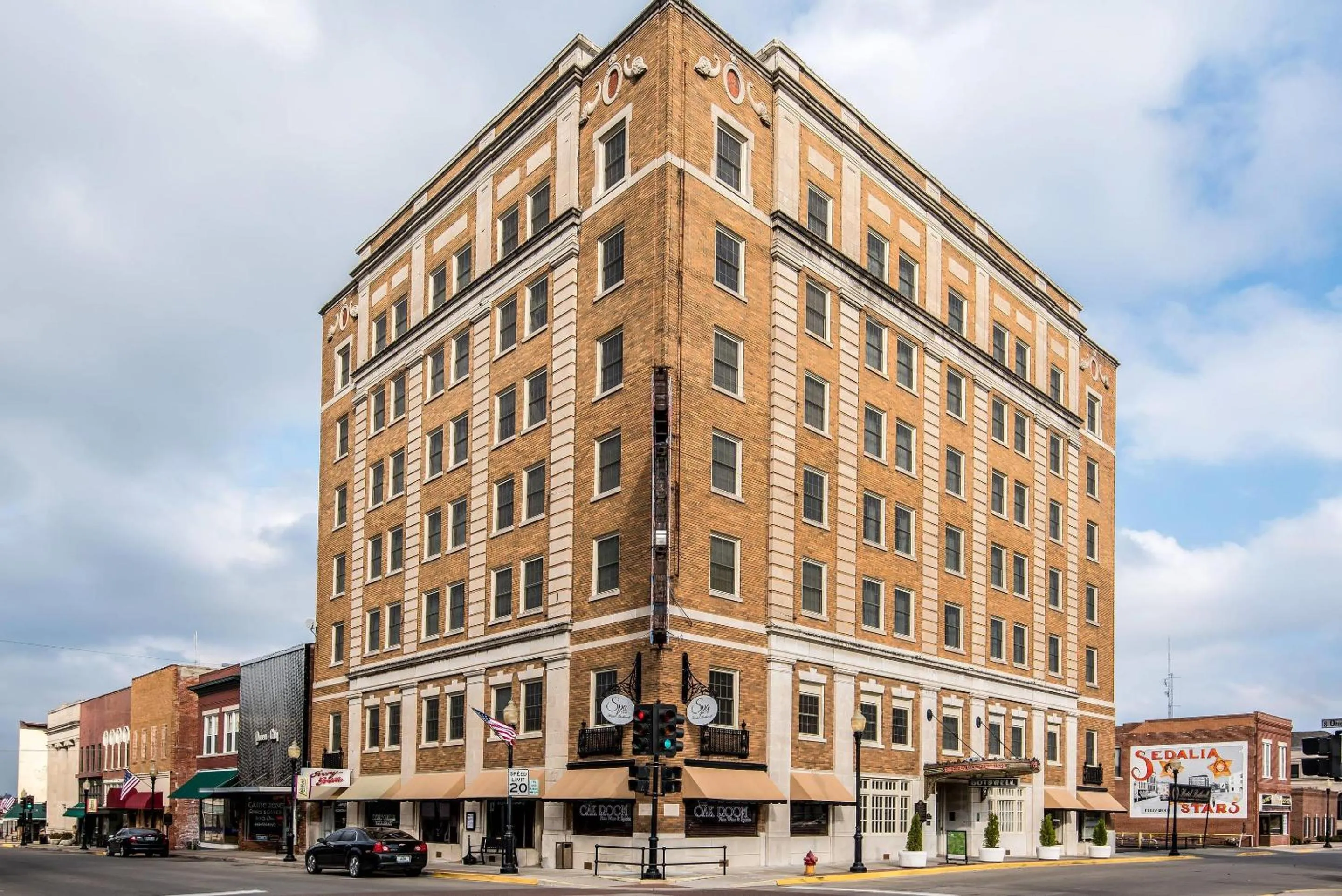 Property building in Hotel Bothwell Sedalia Central District, an Ascend Collection Hotel