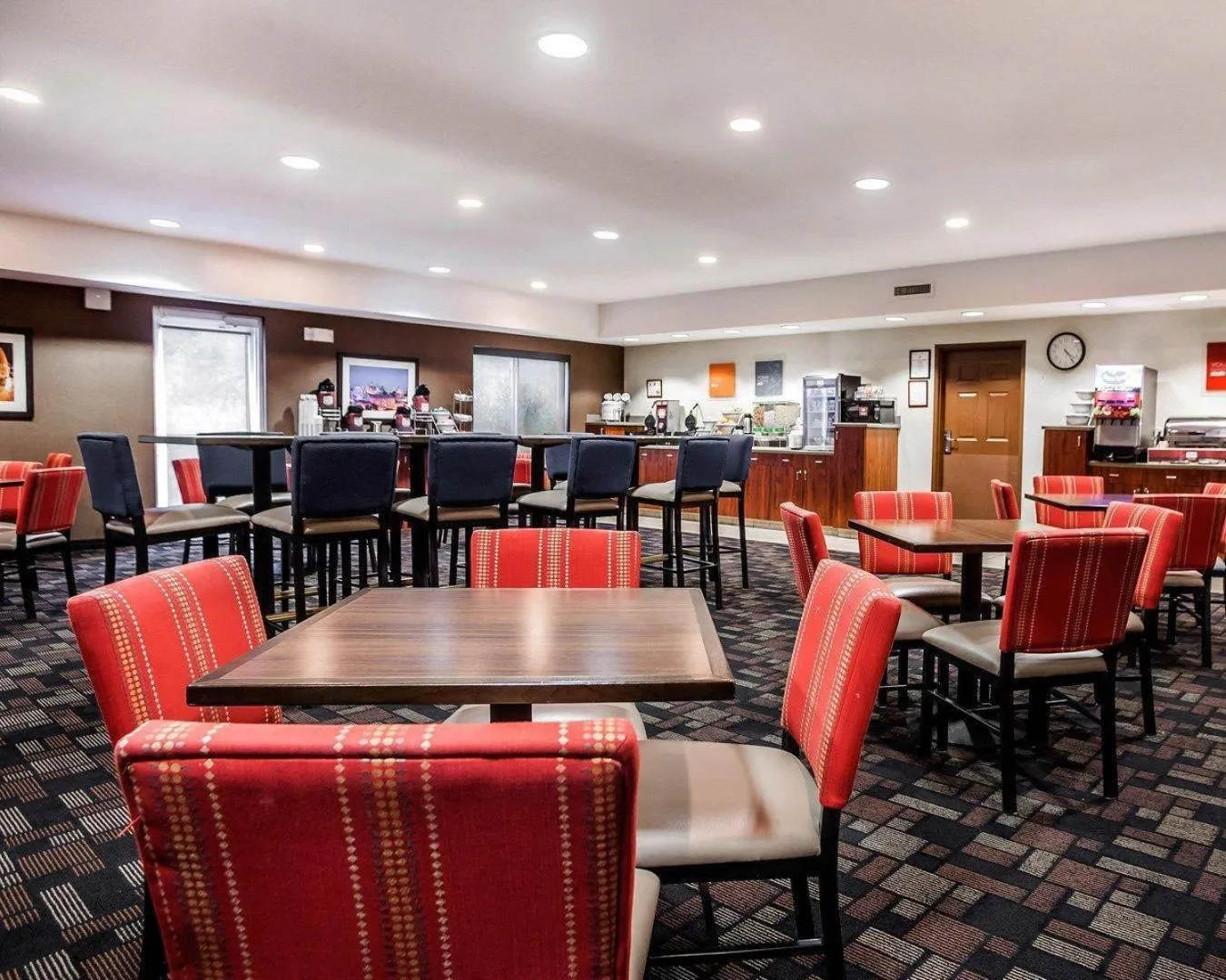 Breakfast in Comfort Suites Independence - Kansas City