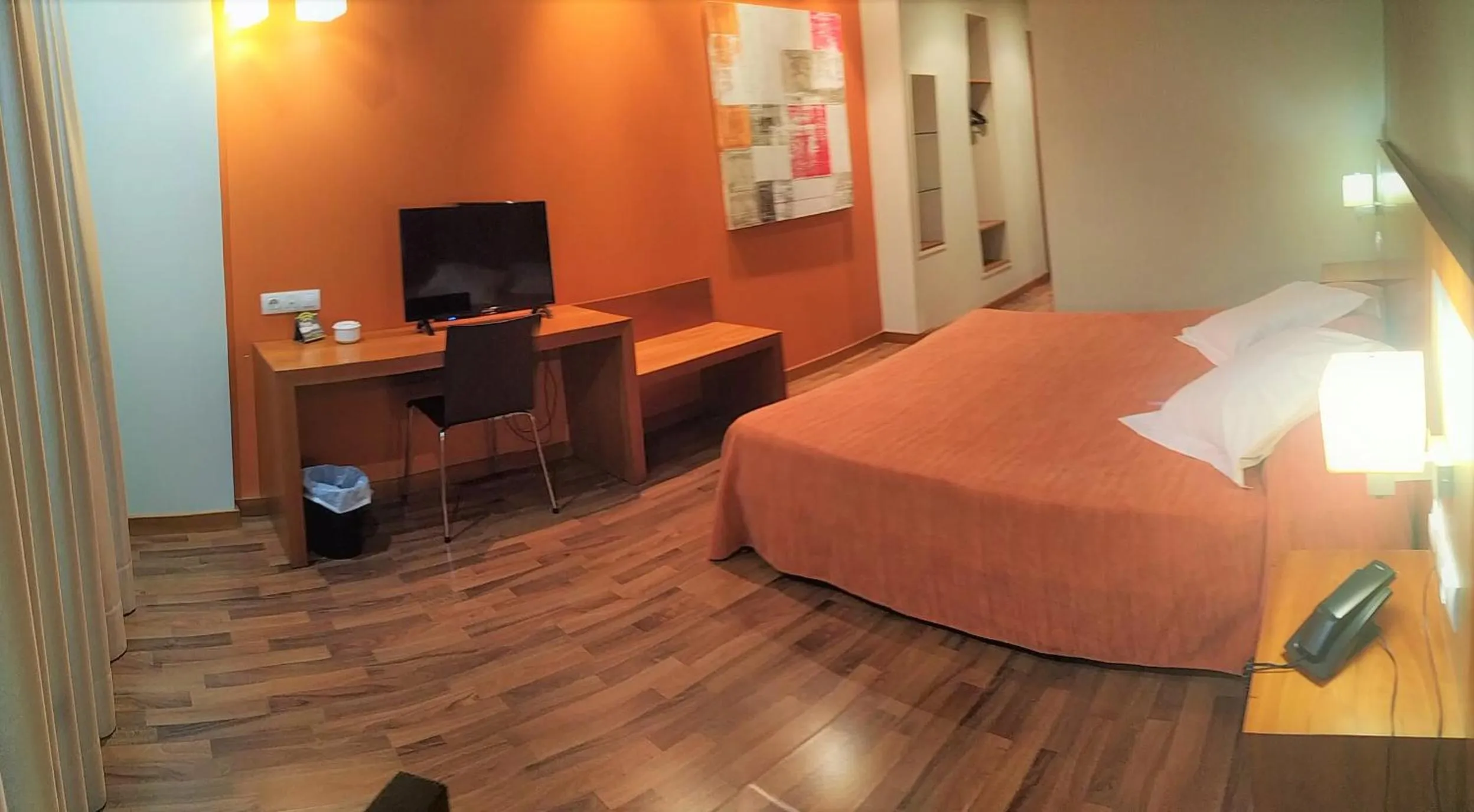 Bed in Hotel AS Torrent