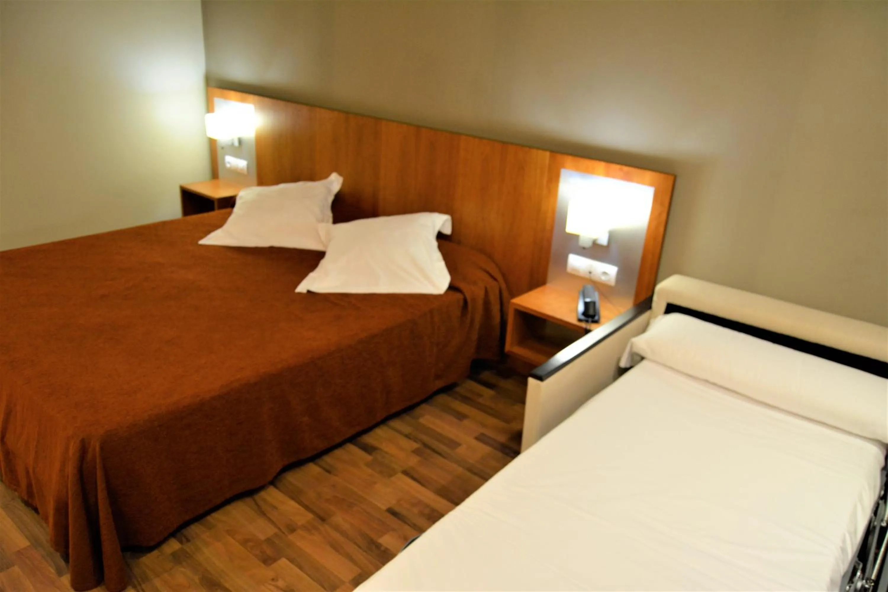 Photo of the whole room, Bed in Hotel AS Torrent