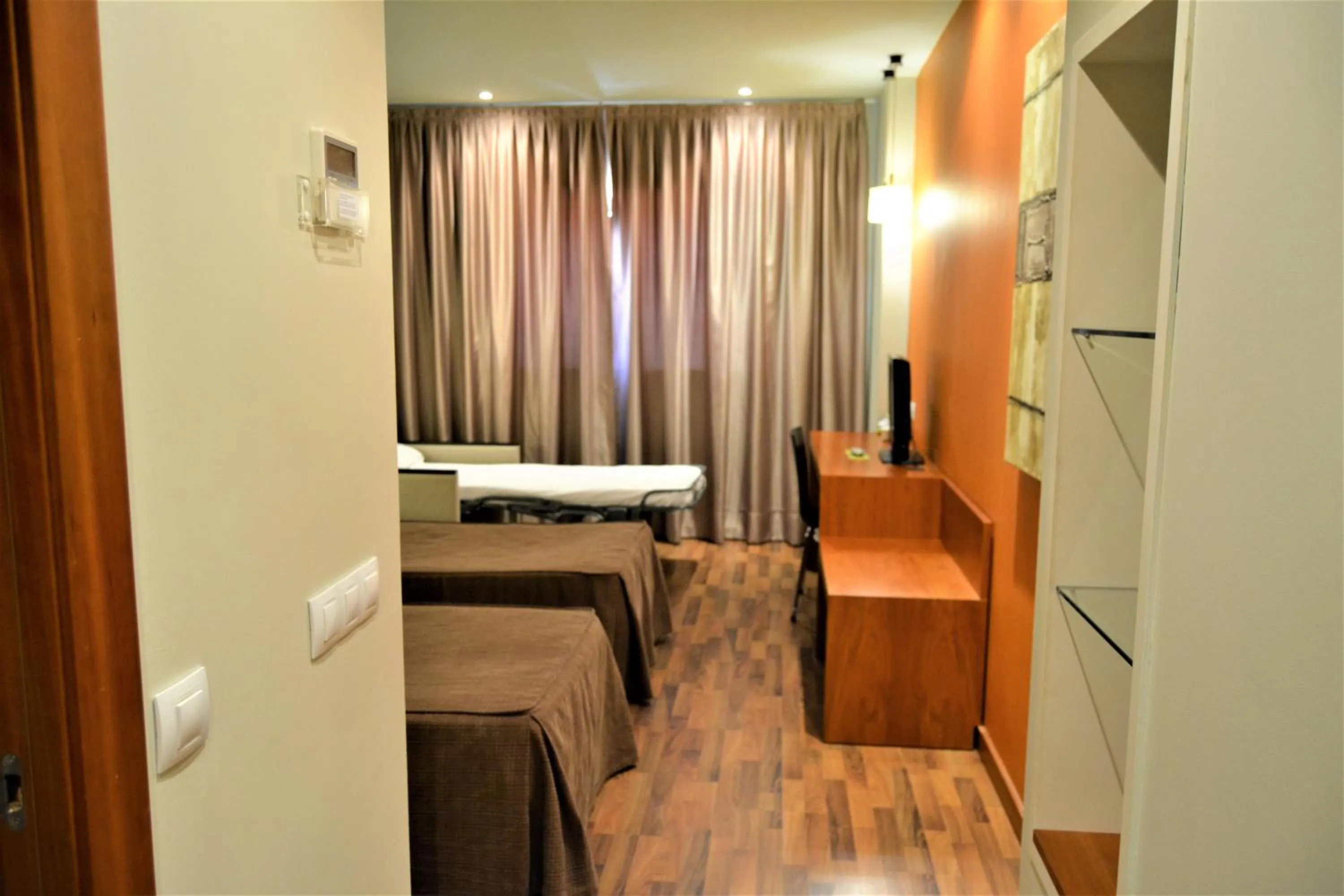 Photo of the whole room, Bed in Hotel AS Torrent