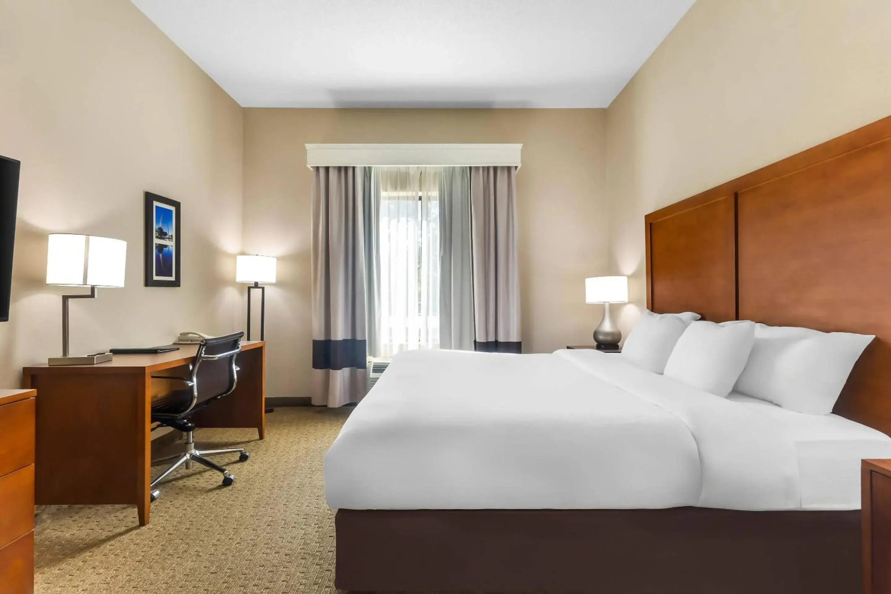 Bedroom, Bed in Comfort Inn & Suites Sikeston I-55 Bedroom, Bed in Comfort Inn & Suites Sikeston I-55