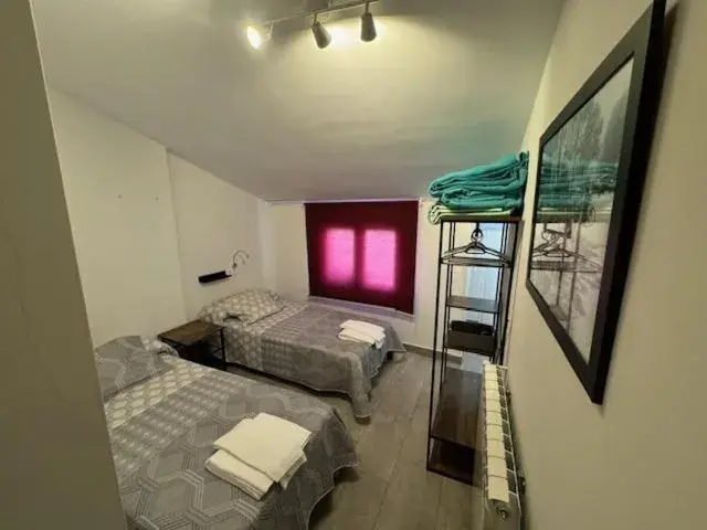 Triple Room with Shared Bathroom in Carpe Viam Triple Room with Shared Bathroom in Carpe Viam