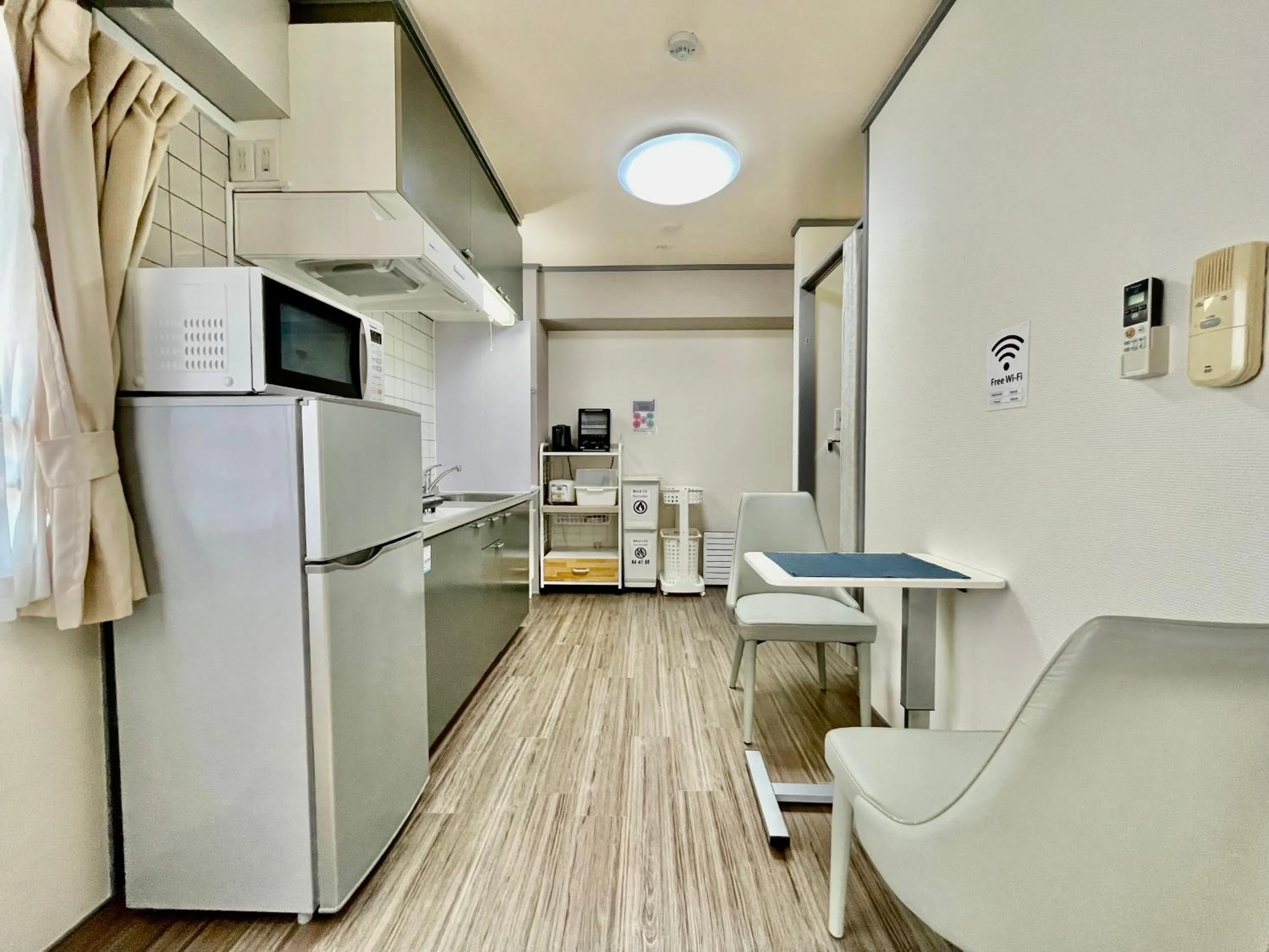 Kitchen or kitchenette in ホテル天使館 久茂地 -Tenshi-Kan-