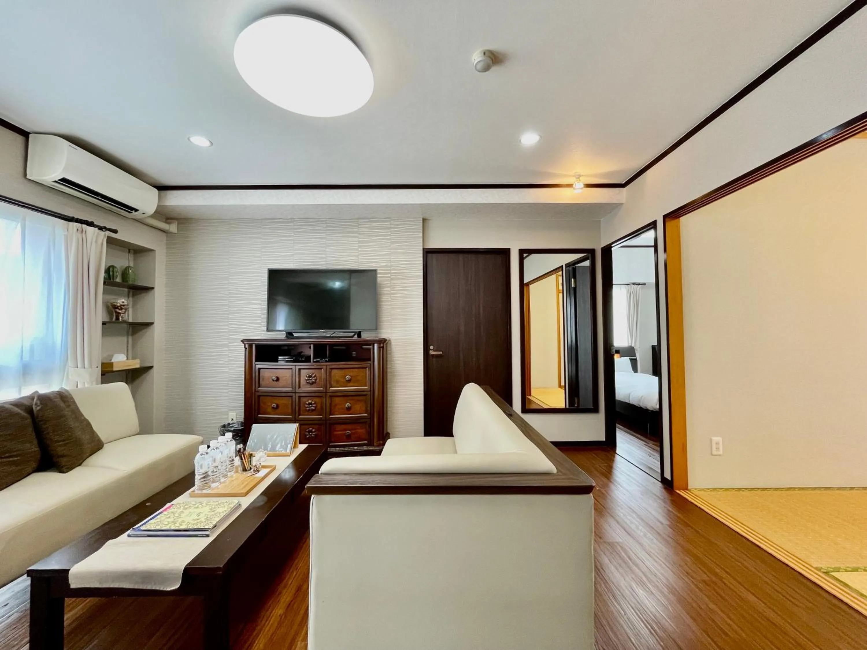 Living room in ホテル天使館 久茂地 -Tenshi-Kan-