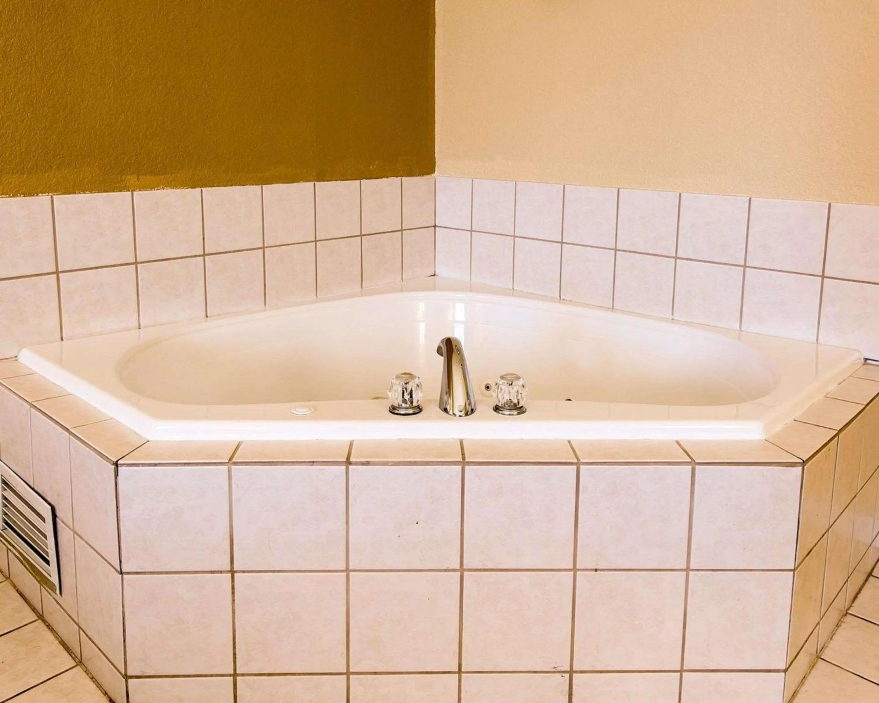 Photo of the whole room in Quality Inn & Suites Bethany