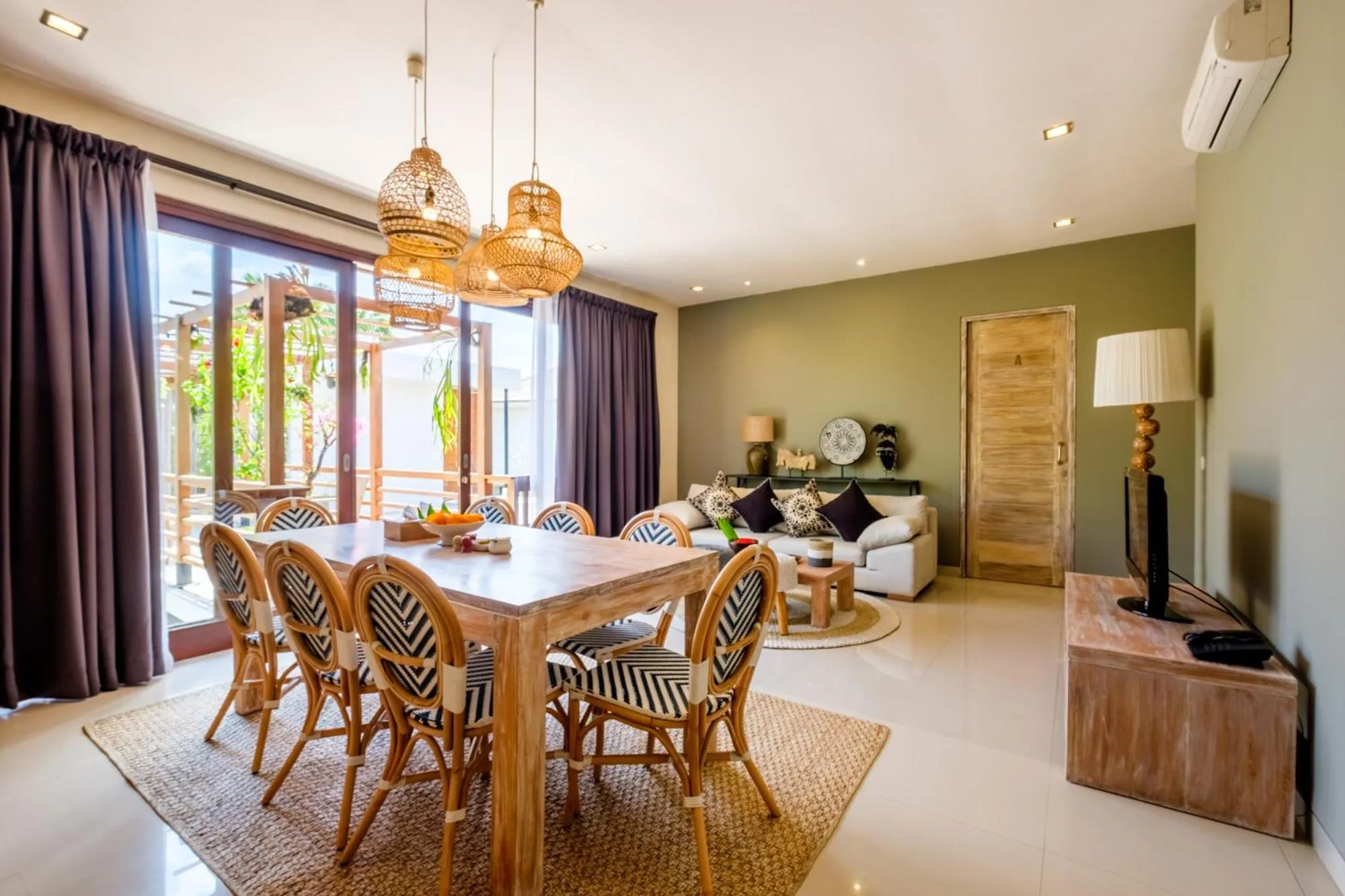 Food and drinks in The Akasha Seminyak Bali Boutique Hotel