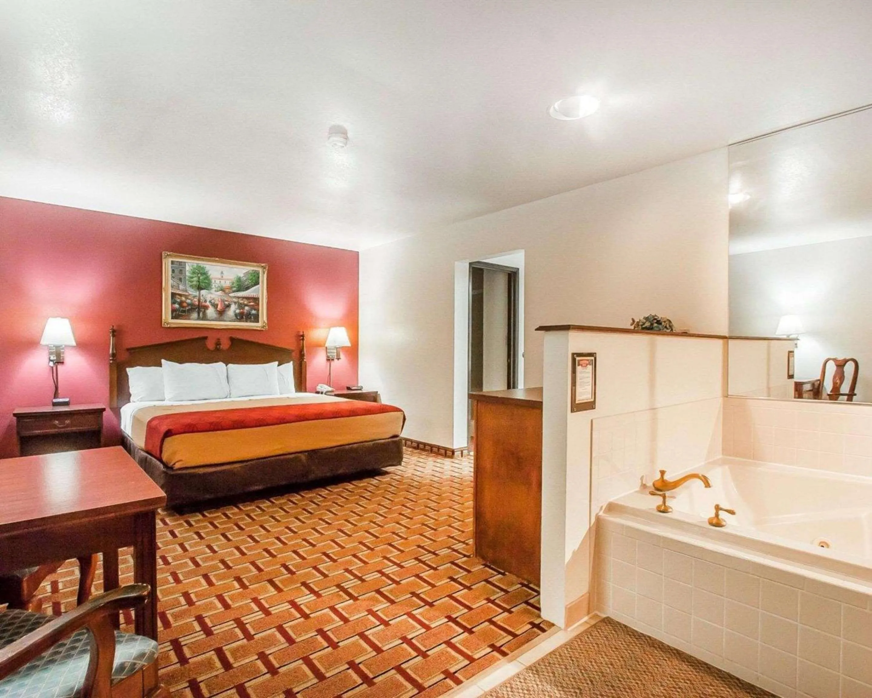 Photo of the whole room in Econo Lodge