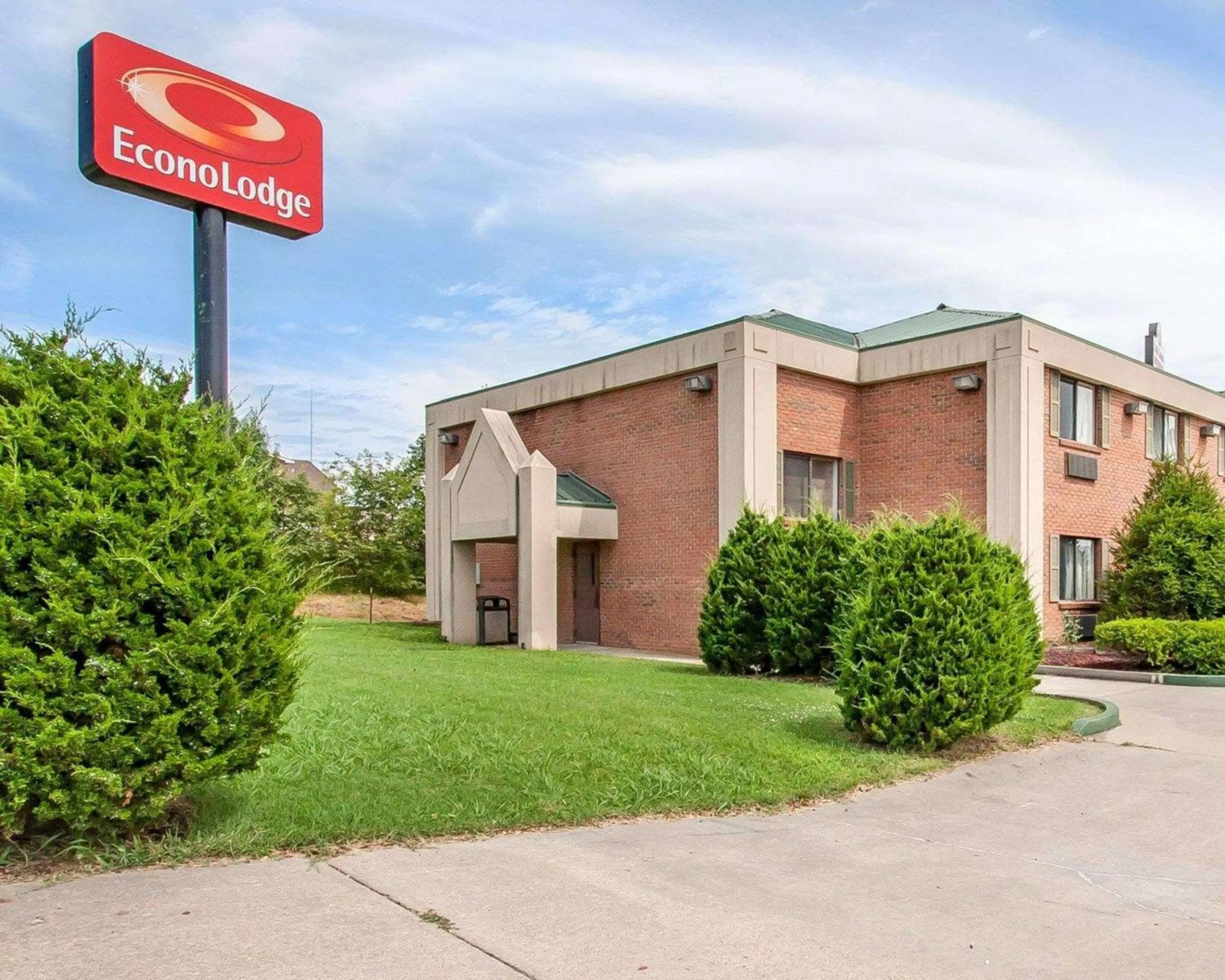 Property building in Econo Lodge