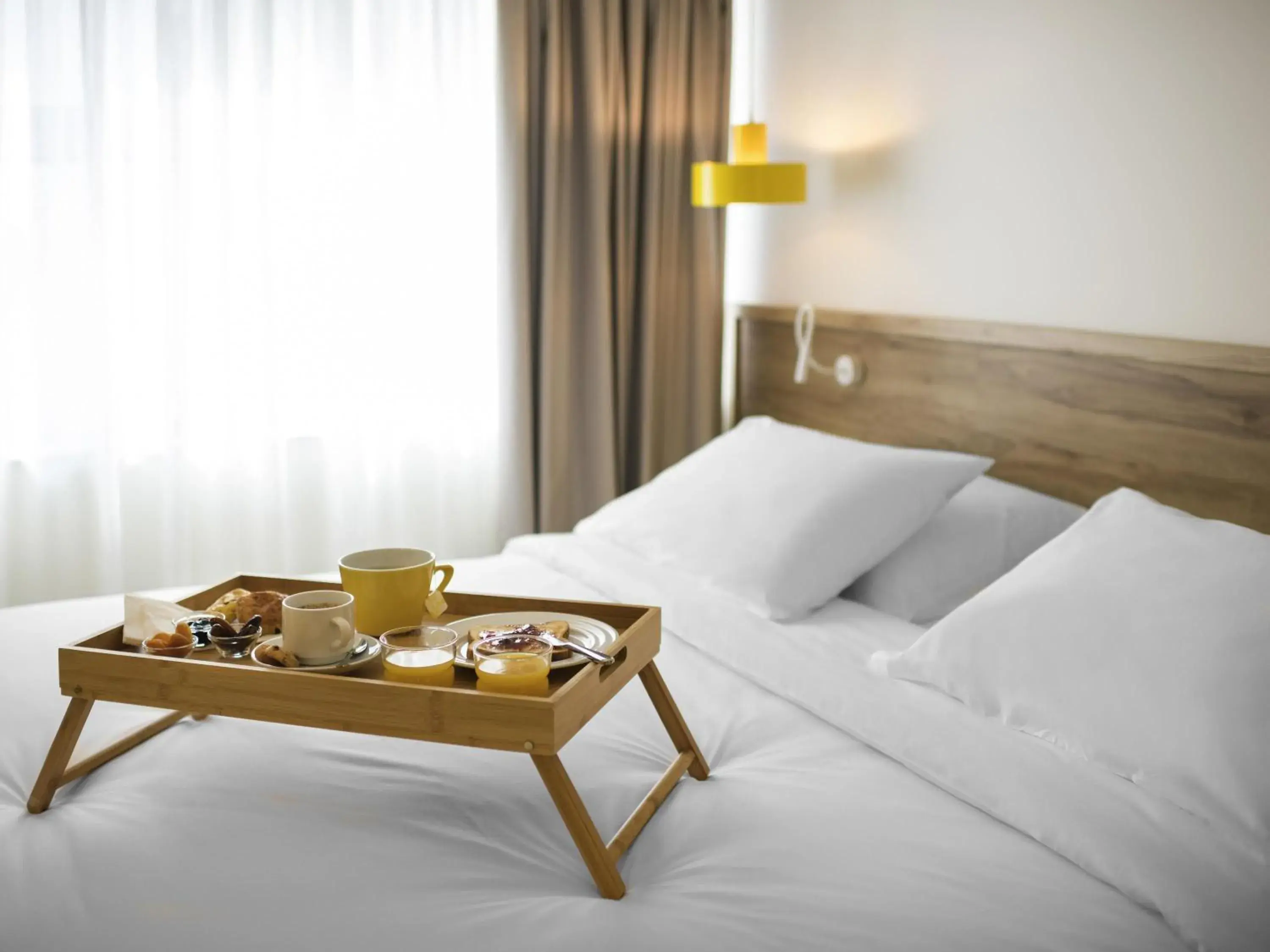 Bedroom, Bed in ibis Styles Athens Routes Bedroom, Bed in ibis Styles Athens Routes