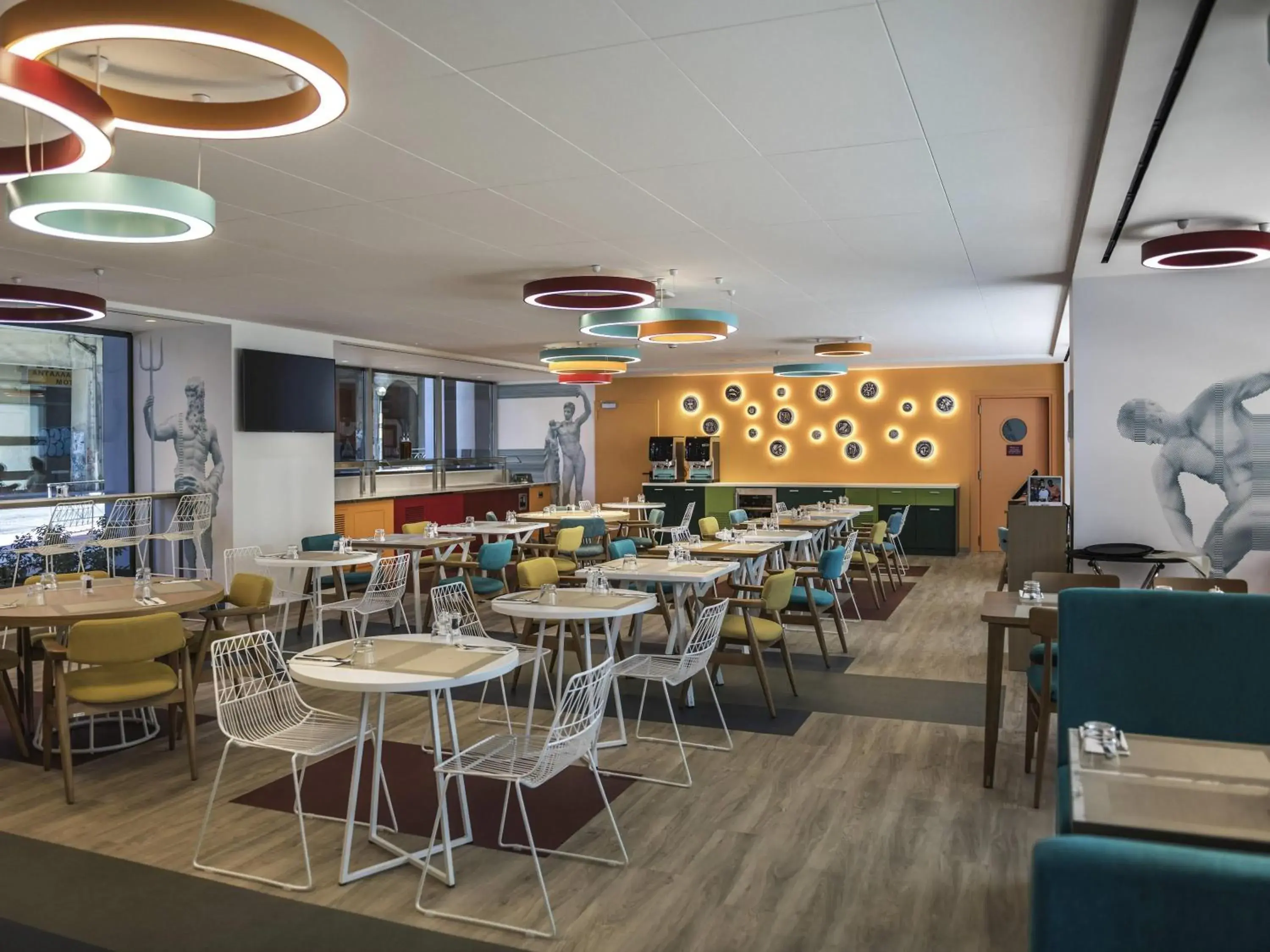 Restaurant/places to eat in ibis Styles Athens Routes Restaurant/places to eat in ibis Styles Athens Routes