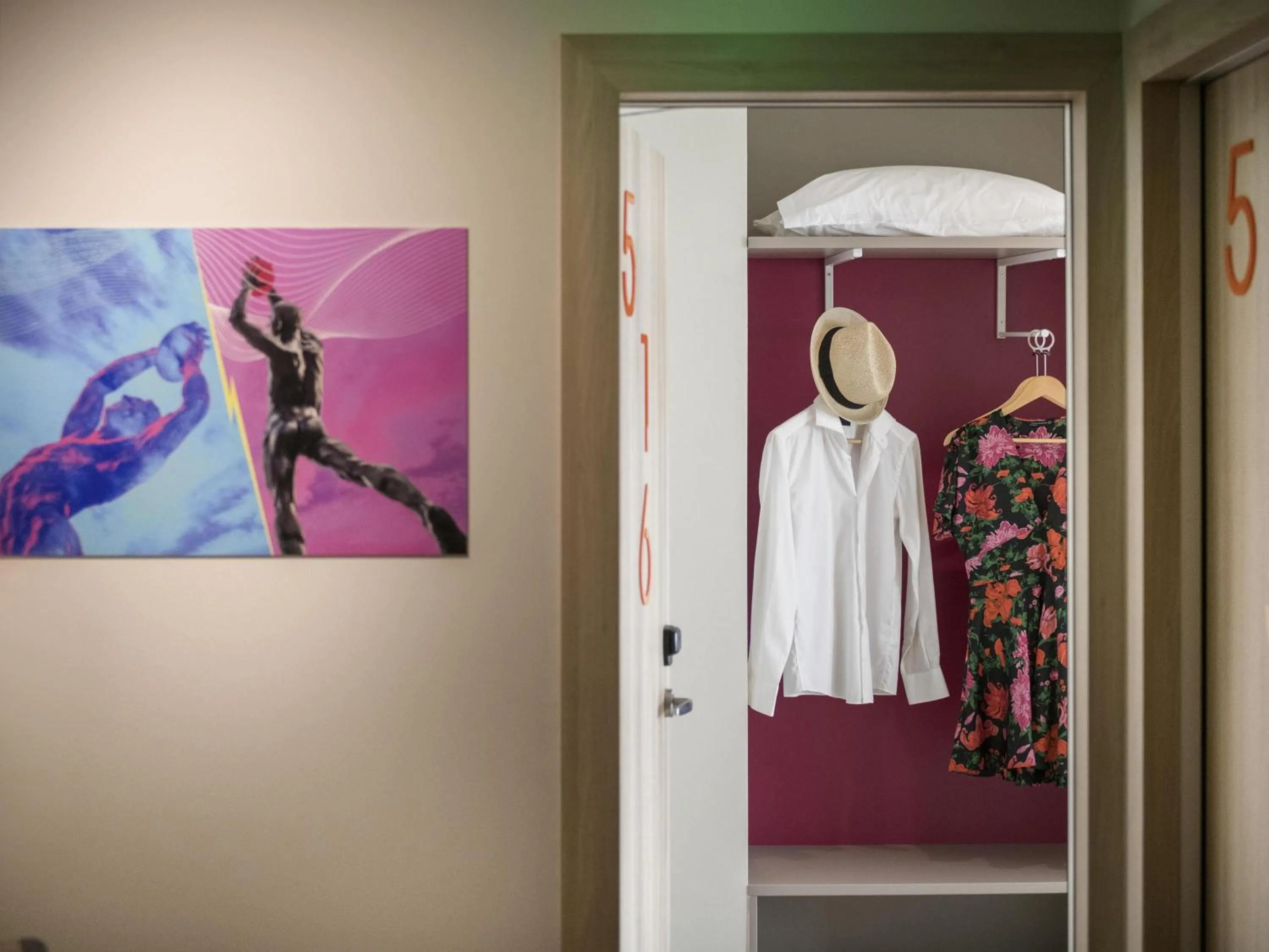 Bedroom in ibis Styles Athens Routes