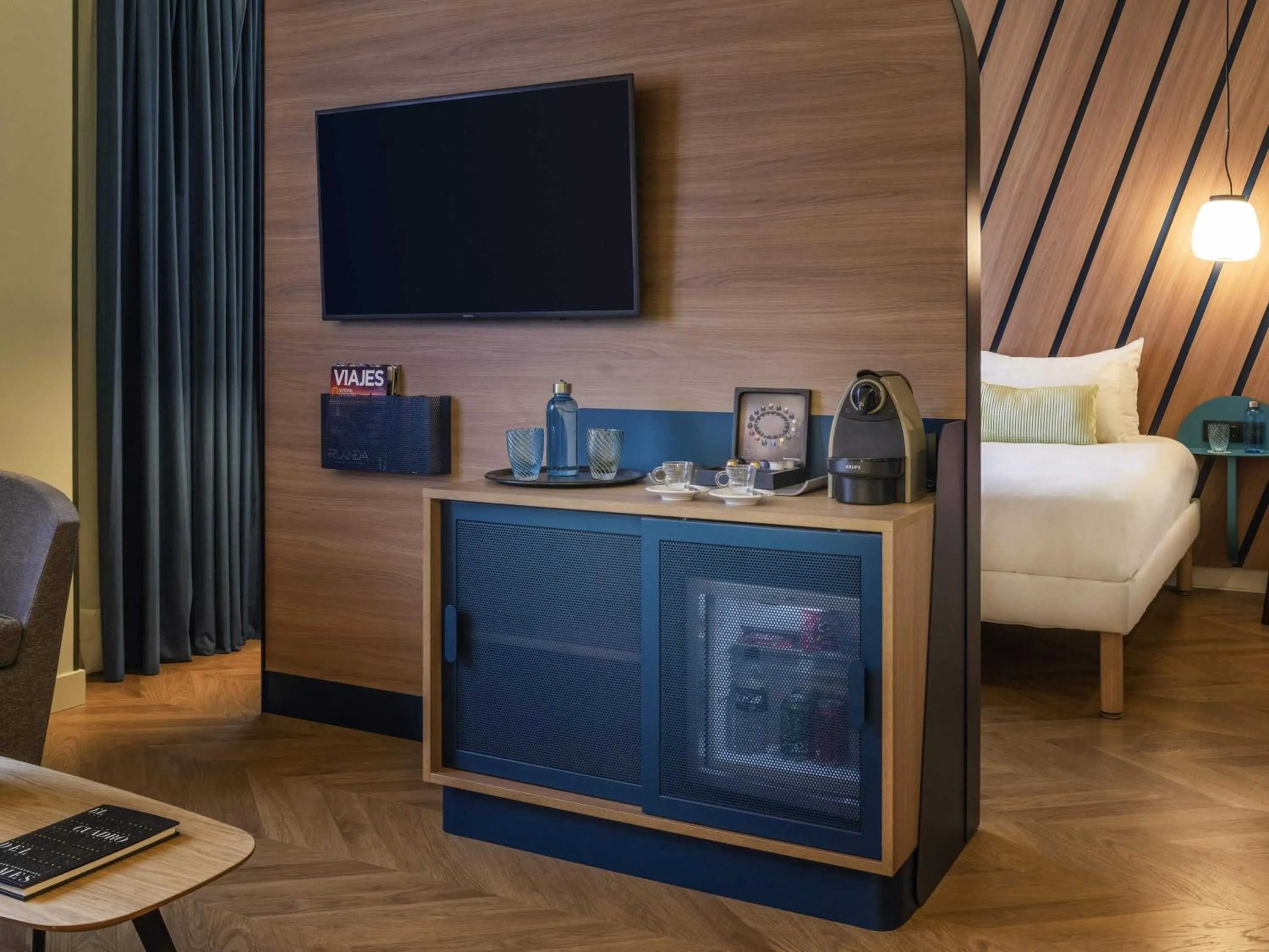 Bedroom, Bed in Ibis Styles Madrid City Las Ventas