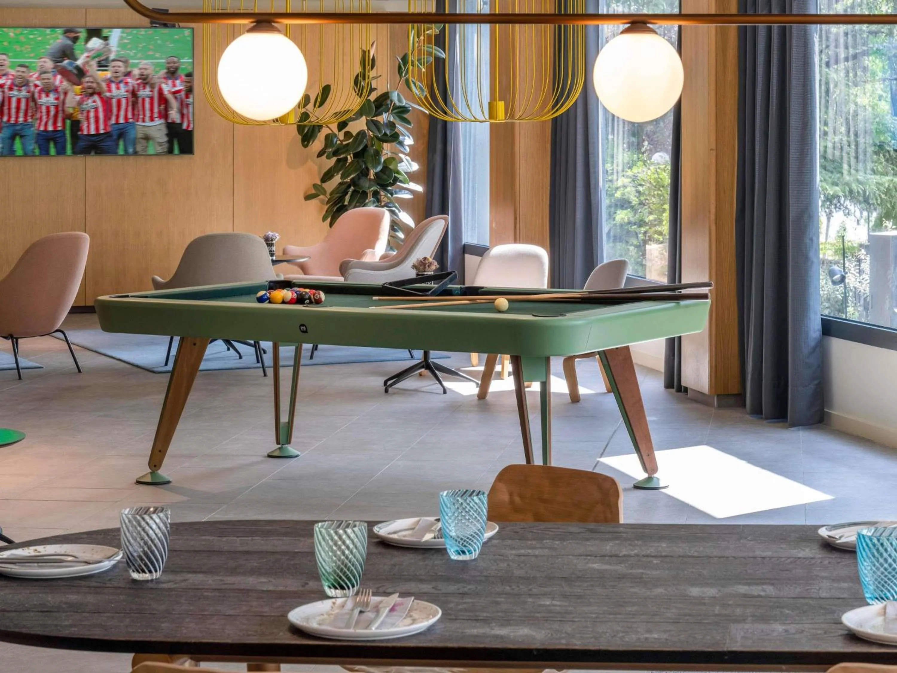 Lounge or bar in Ibis Styles Madrid City Las Ventas