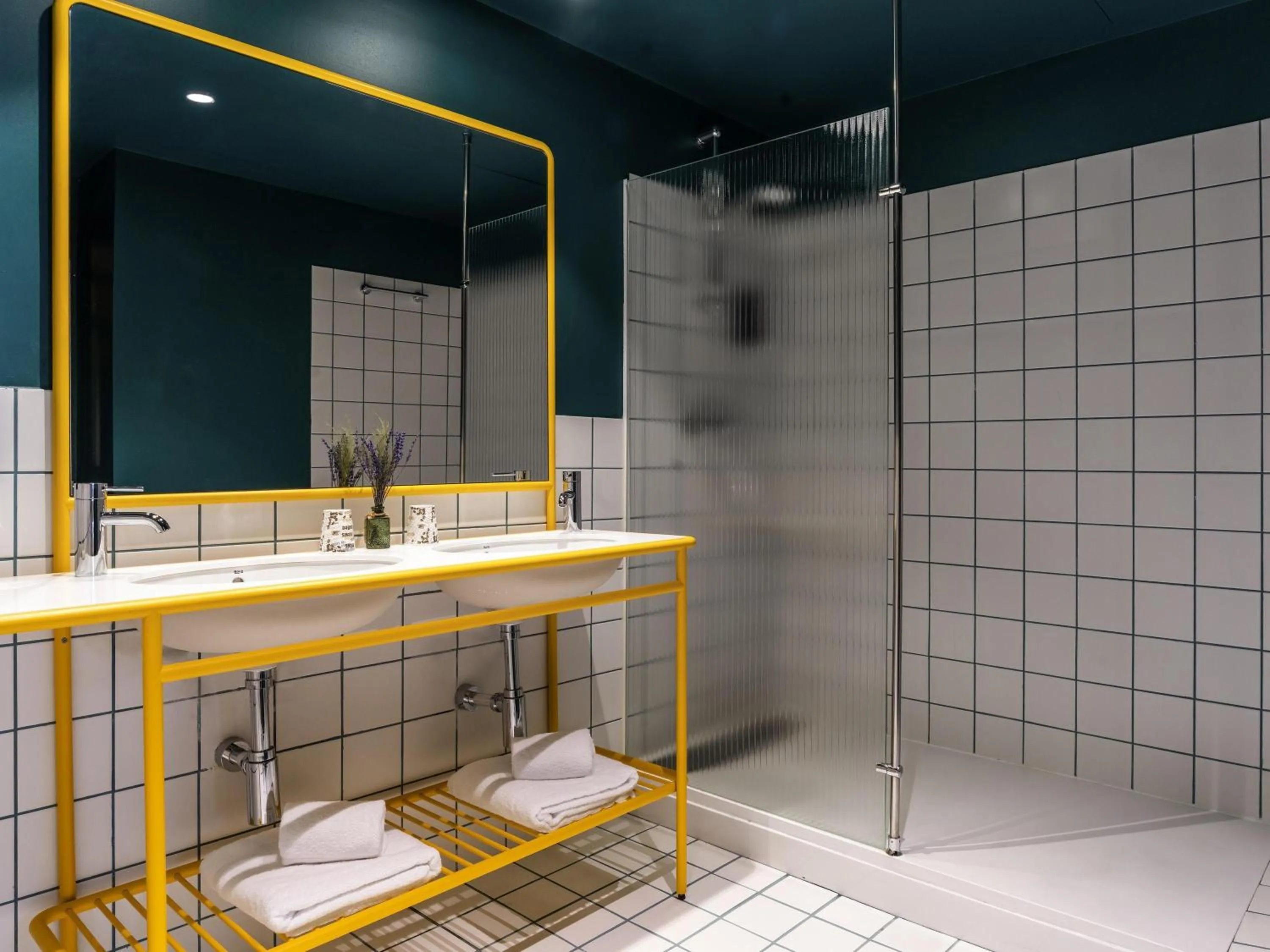 Bedroom in Ibis Styles Madrid City Las Ventas