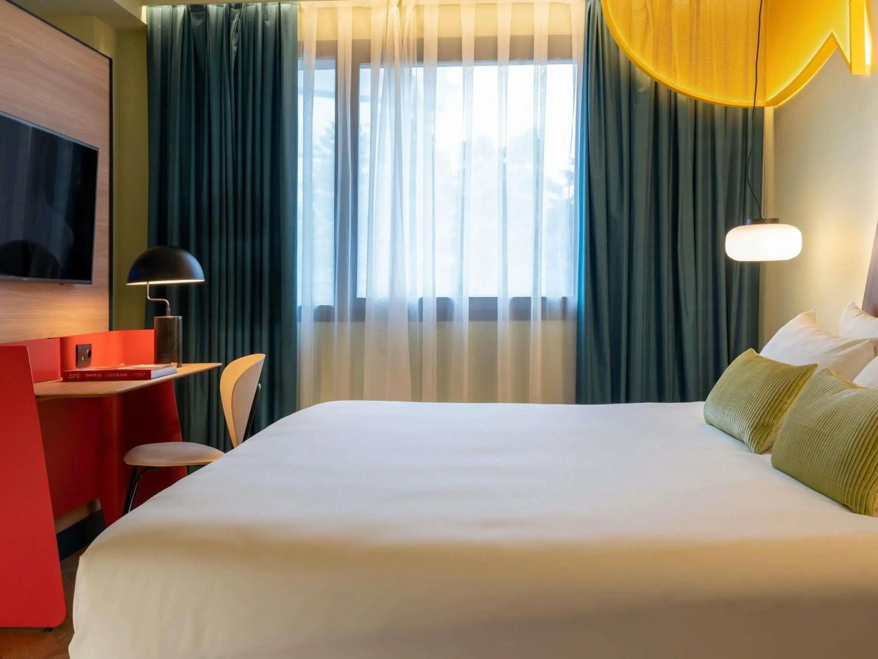 Bedroom, Bed in Ibis Styles Madrid City Las Ventas Bedroom, Bed in Ibis Styles Madrid City Las Ventas