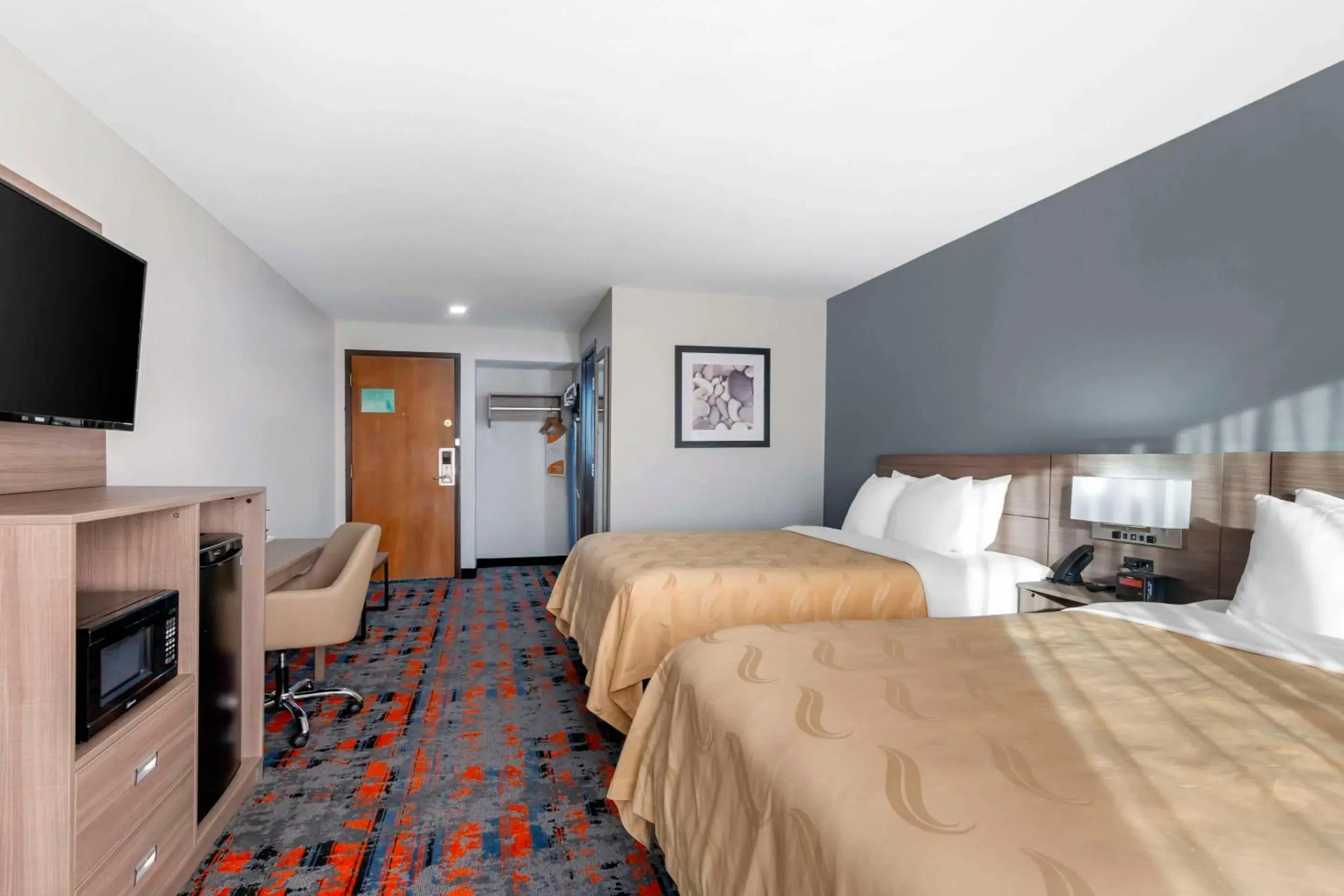 Bedroom, Bed in Quality Inn Bedroom, Bed in Quality Inn