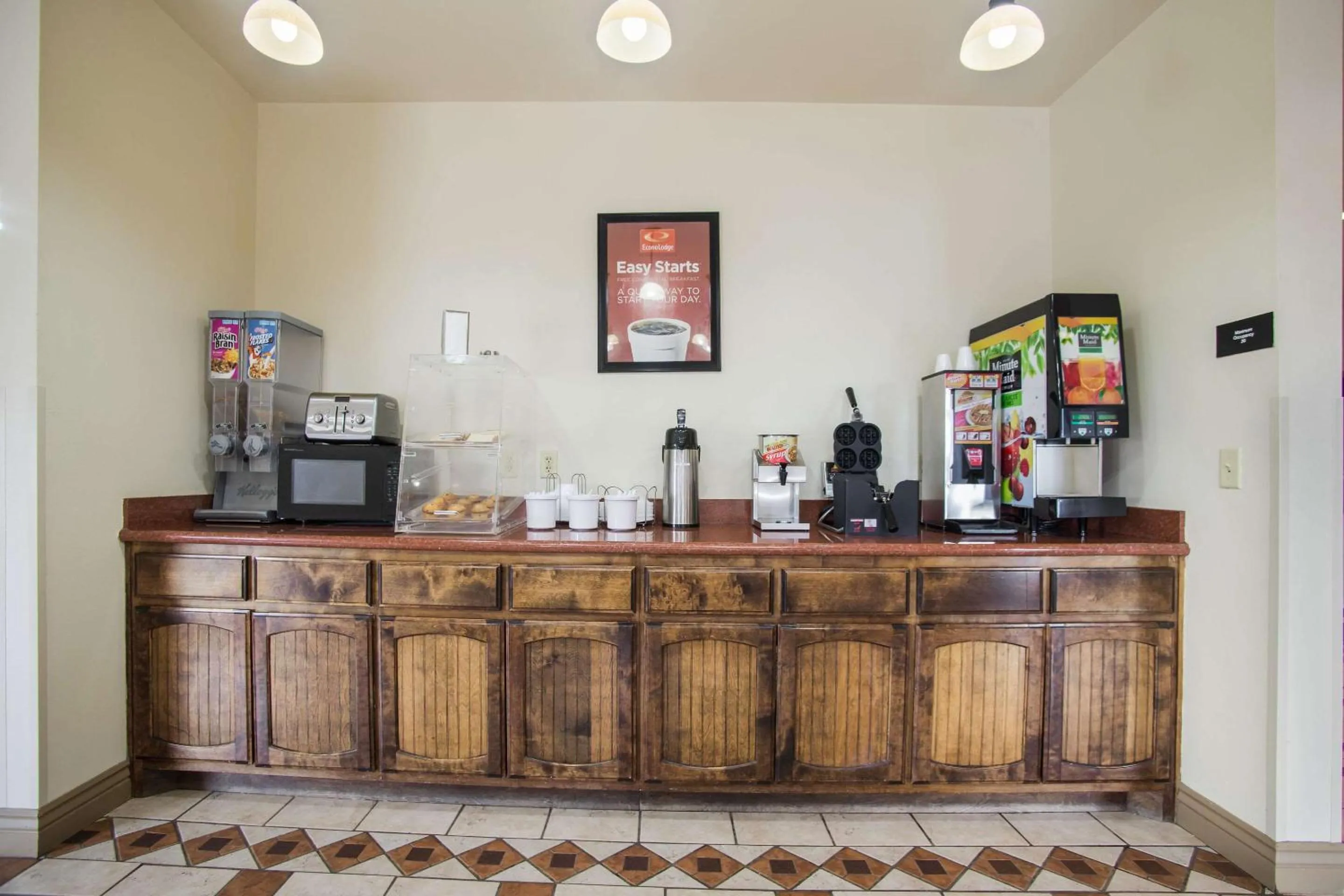 Breakfast in Econo Lodge Anderson