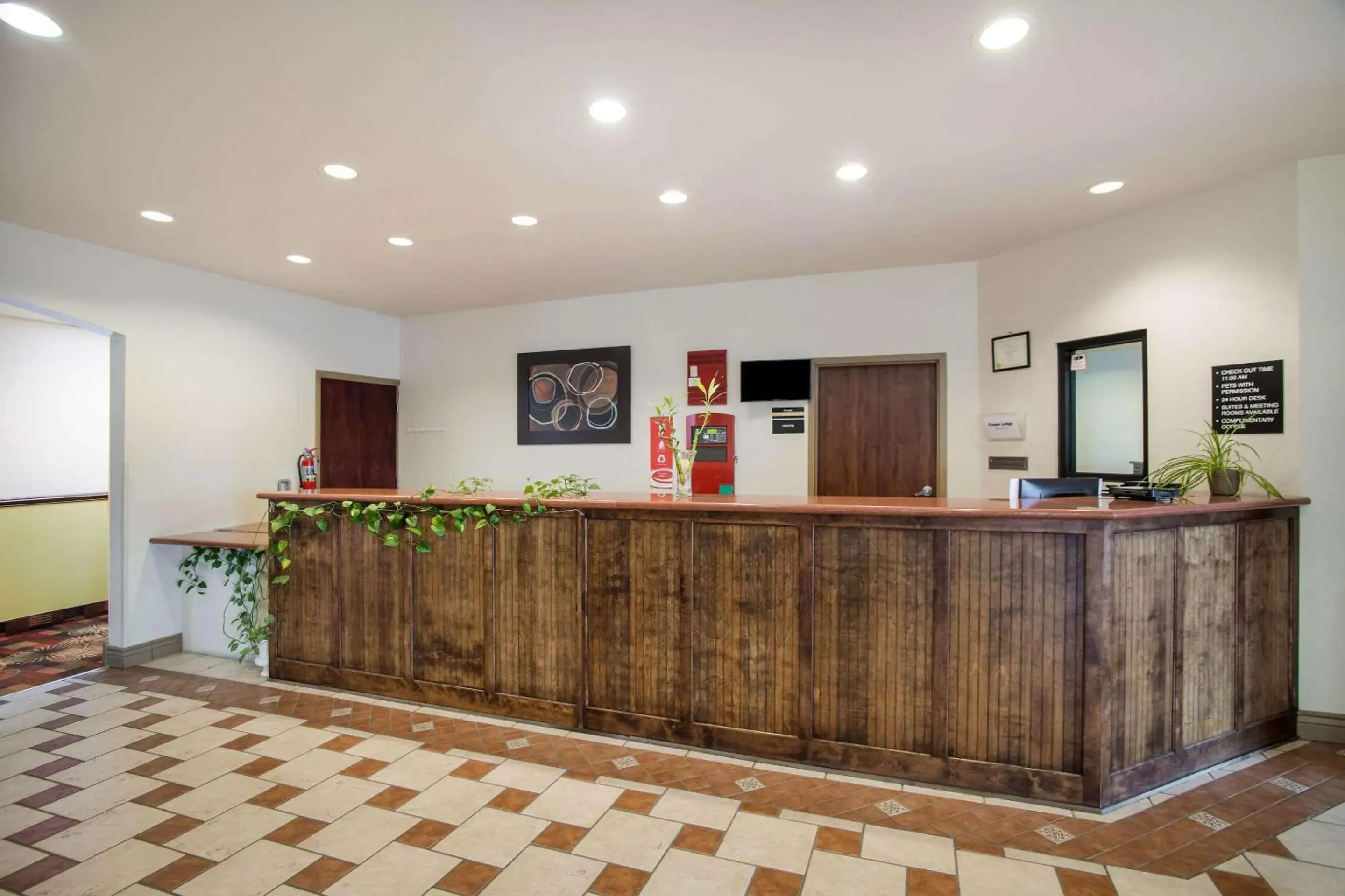 Lobby or reception in Econo Lodge Anderson Lobby or reception in Econo Lodge Anderson