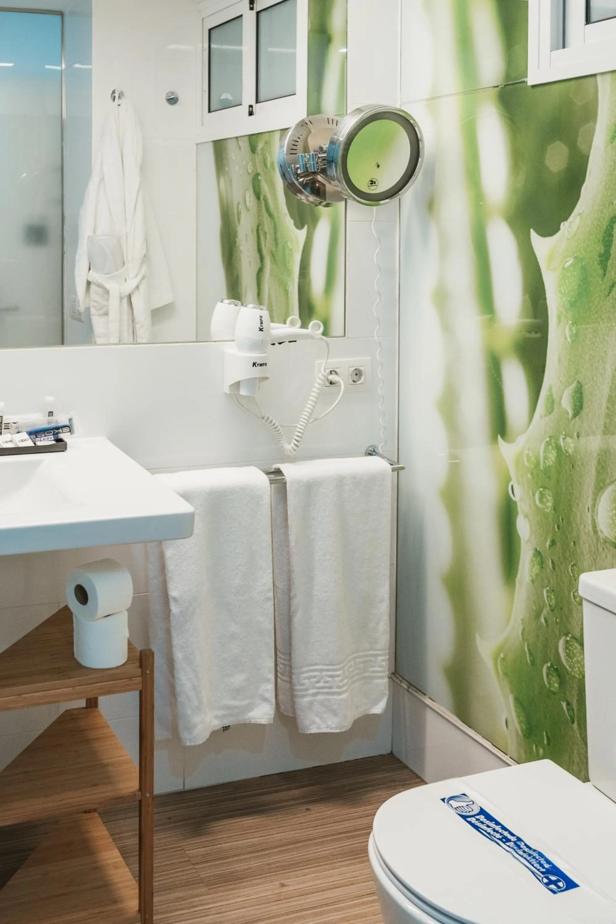 Bathroom in Hotel Aloe Canteras