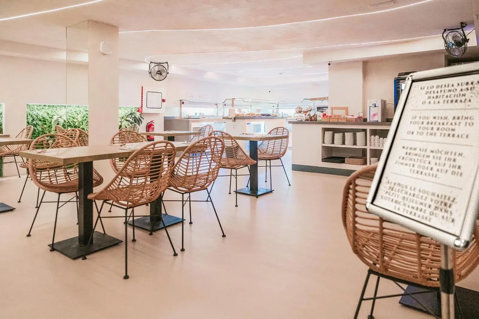 Breakfast in Hotel Aloe Canteras Breakfast in Hotel Aloe Canteras