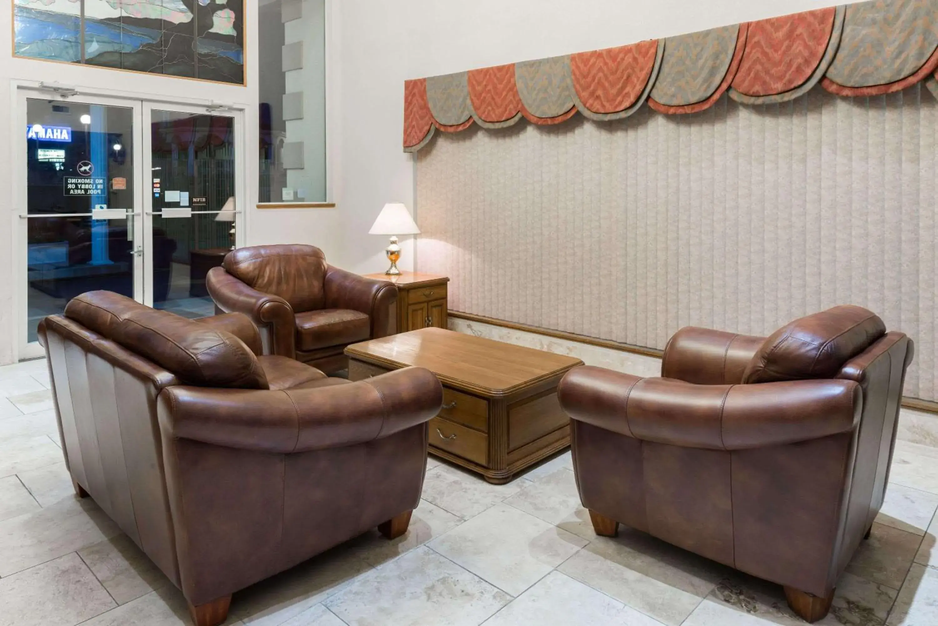 Lobby or reception in Baymont by Wyndham Osage Beach Lobby or reception in Baymont by Wyndham Osage Beach