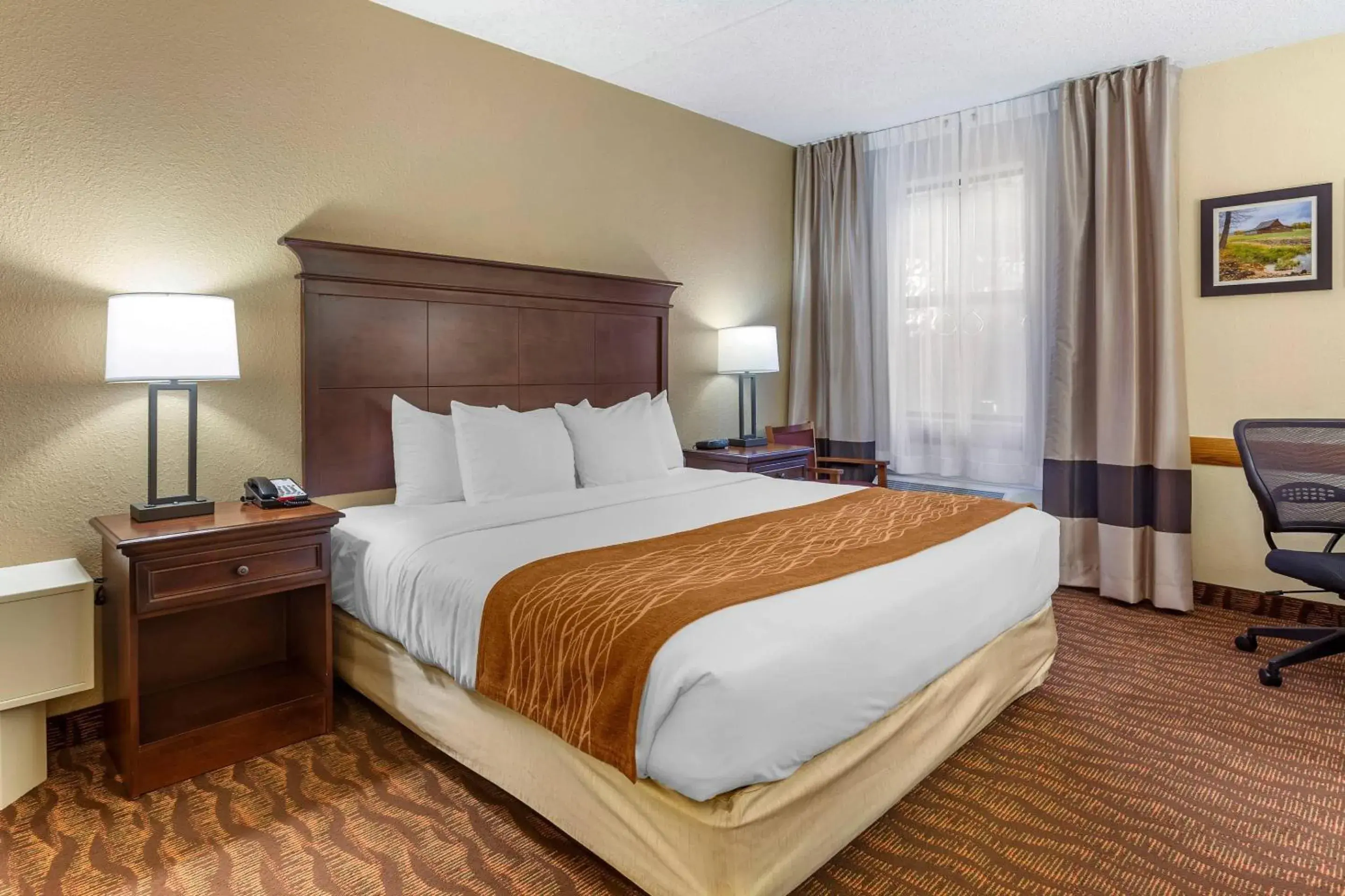 Bedroom, Bed in Comfort Inn & Suites Branson Meadows Bedroom, Bed in Comfort Inn & Suites Branson Meadows