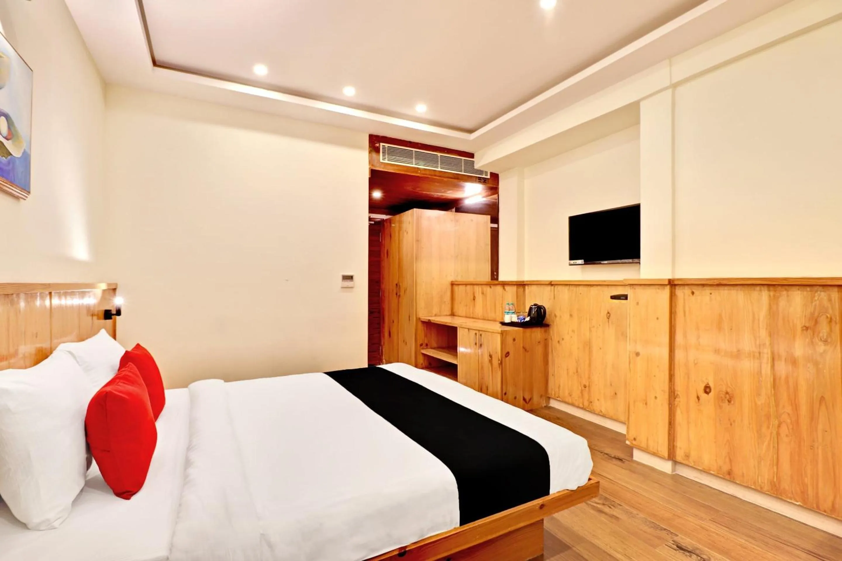 Bedroom, Bed in Townhouse Nyanappana Halli formerly Hotel La Prosperite