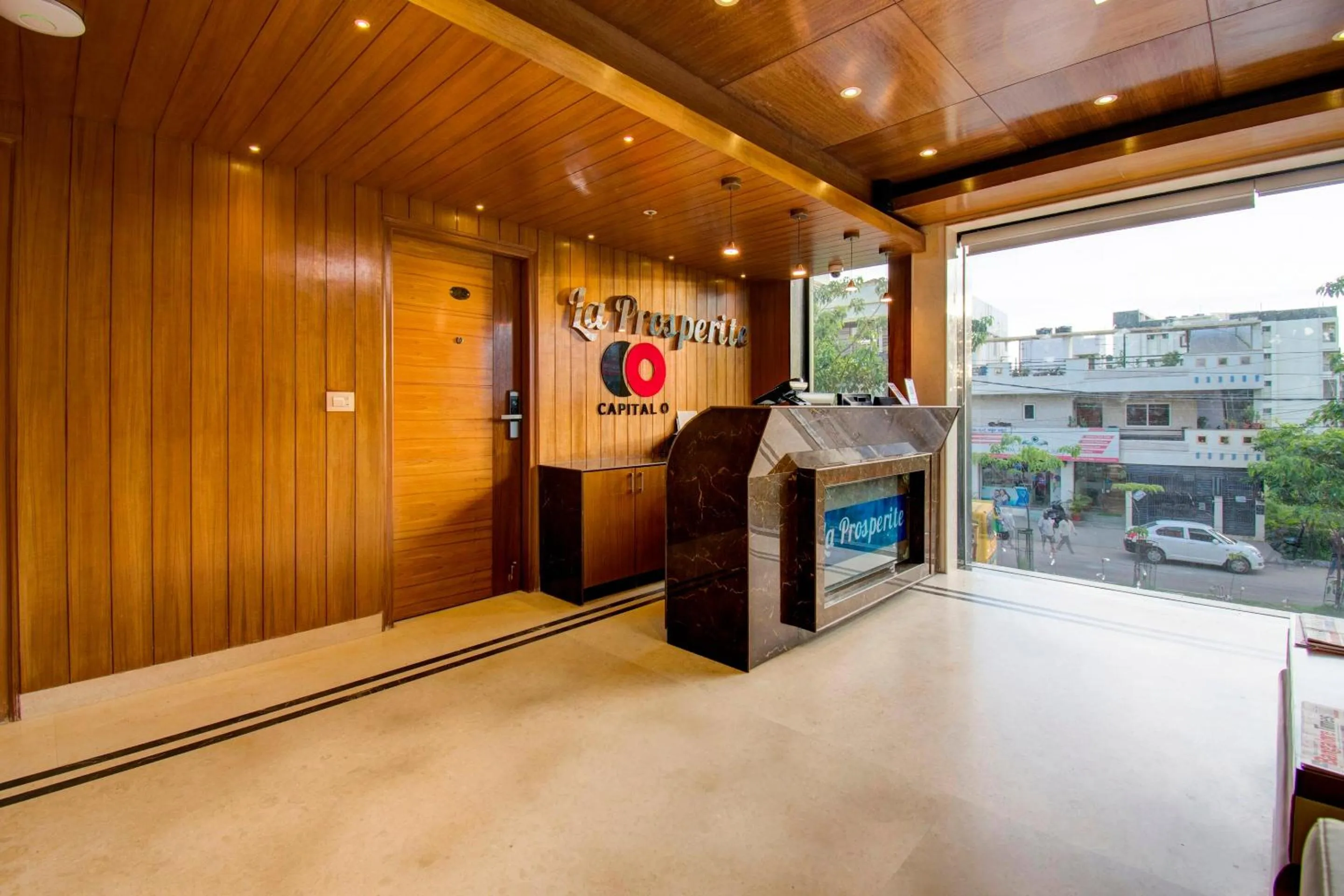 Lobby or reception in Townhouse Nyanappana Halli formerly Hotel La Prosperite