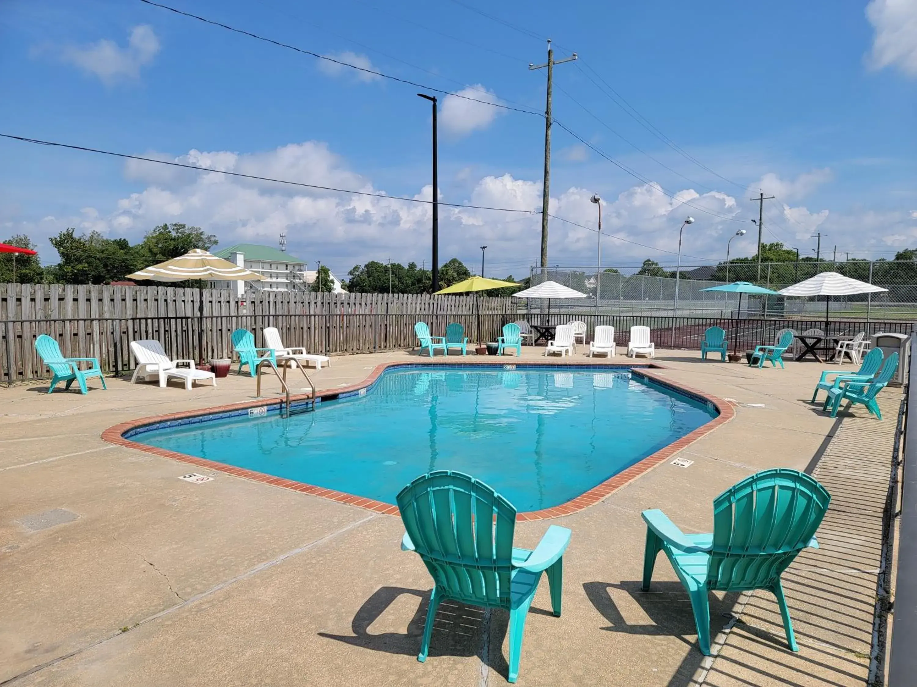 Swimming Pool in Econo Lodge Biloxi Beach North