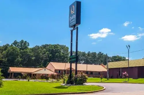 Quality Inn & Suites Corinth West Quality Inn & Suites Corinth West