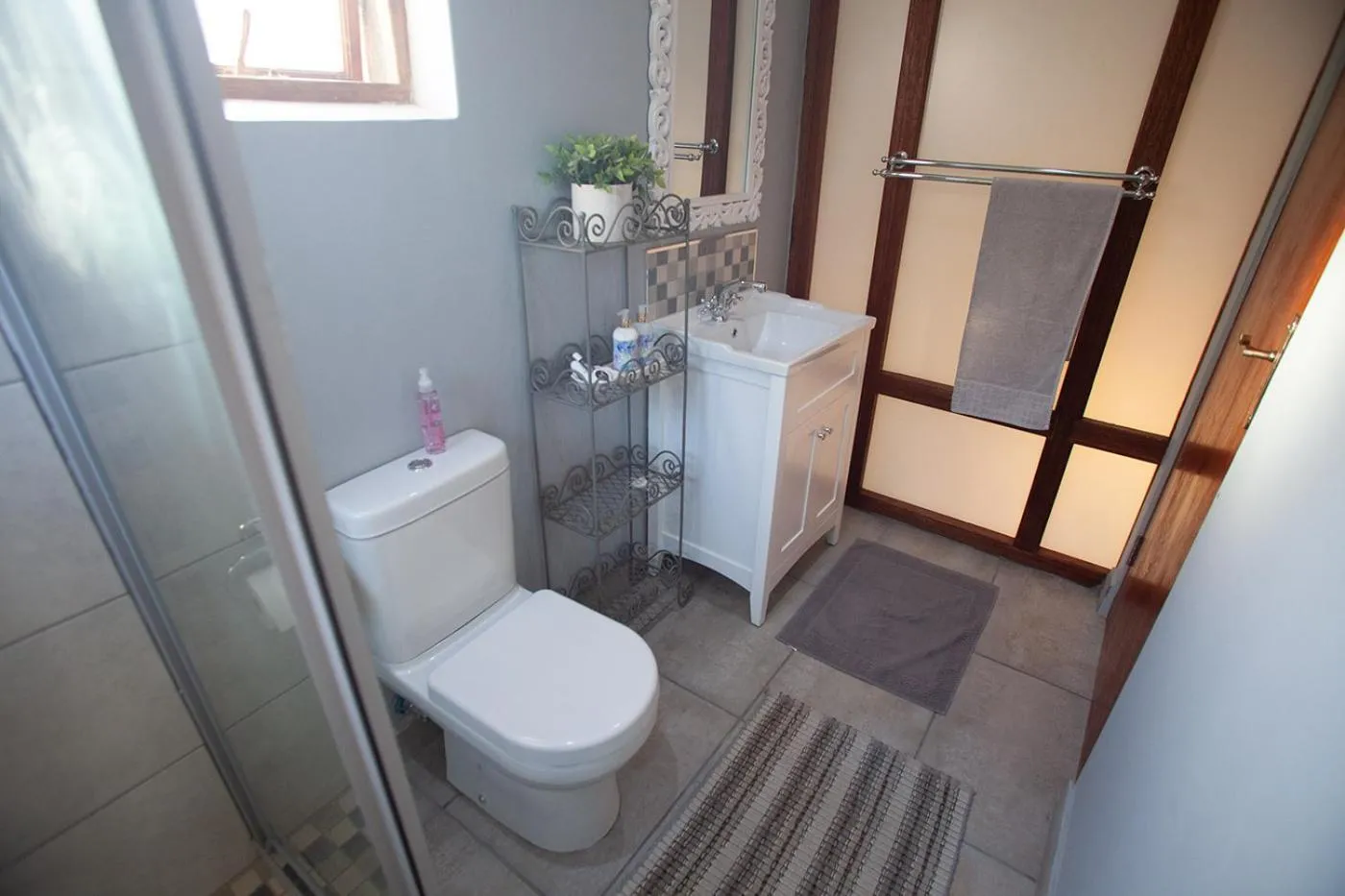 Bathroom in Culemborg Cottage