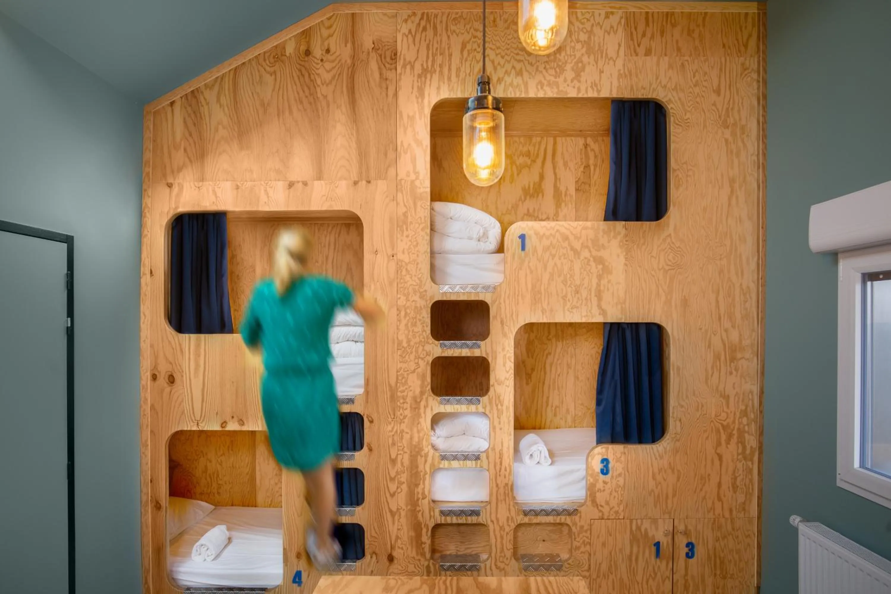 Photo of the whole room in Eklo Hotels Bordeaux Centre Bastide