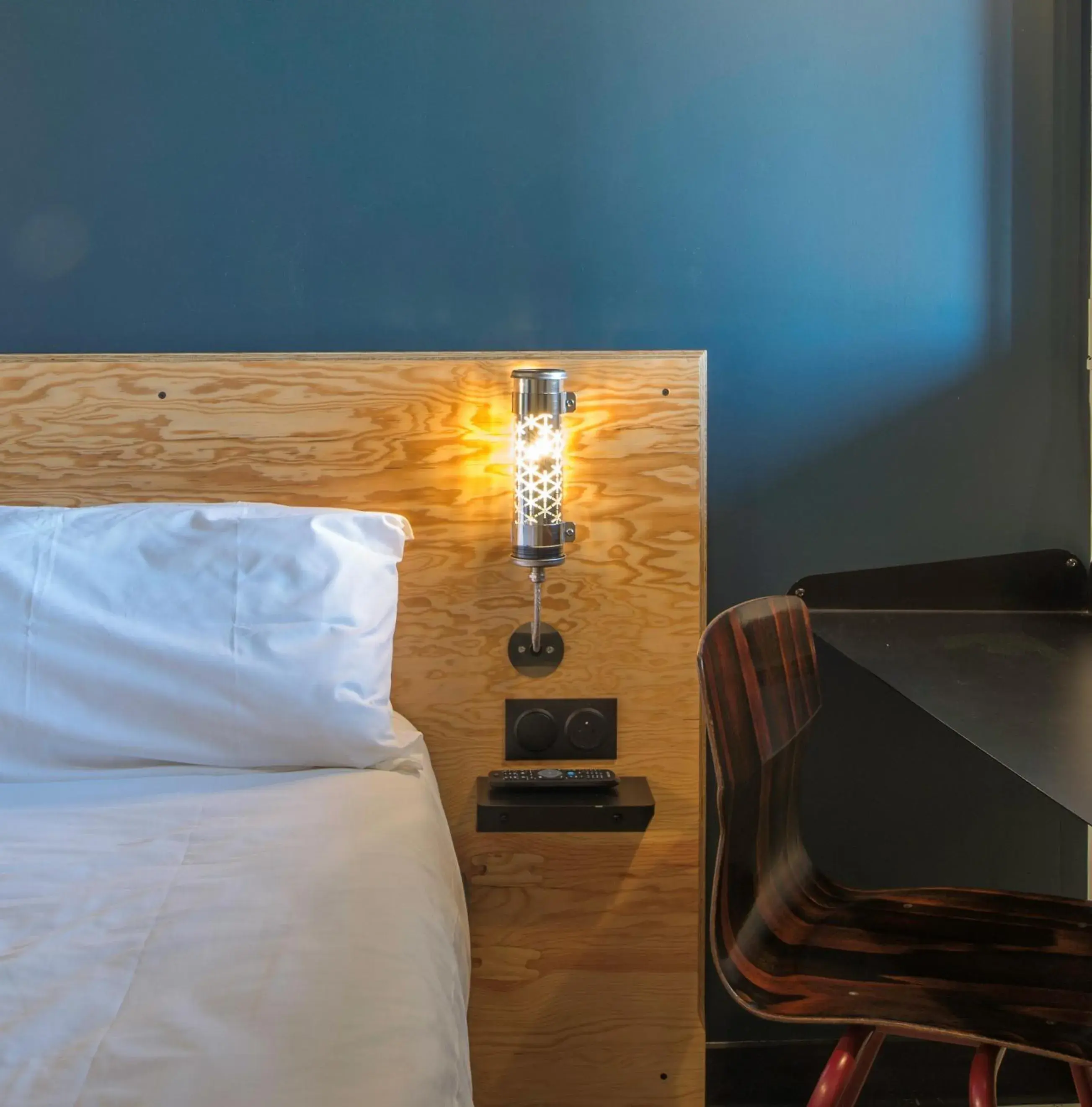 Bed in Eklo Bordeaux Centre Bastide Bed in Eklo Bordeaux Centre Bastide