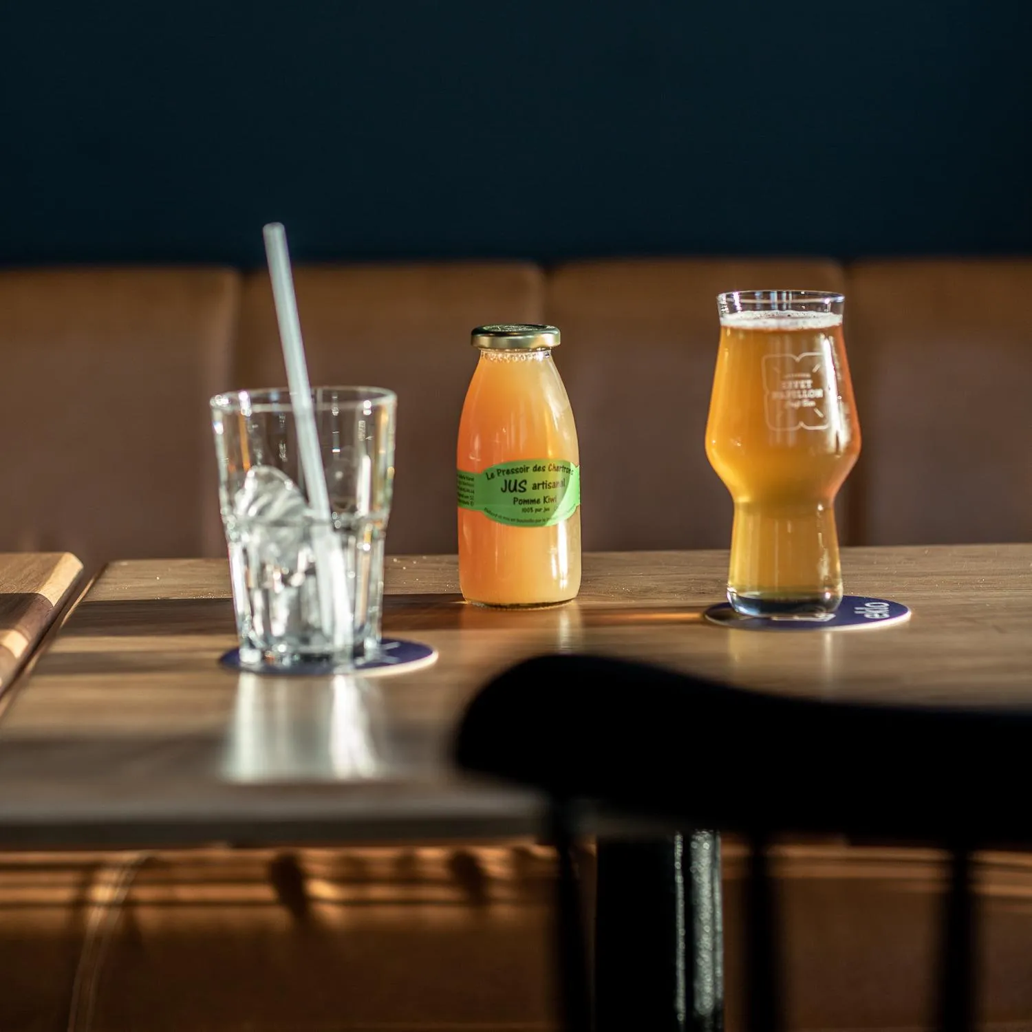 Lounge or bar in Eklo Hotels Bordeaux Centre Bastide