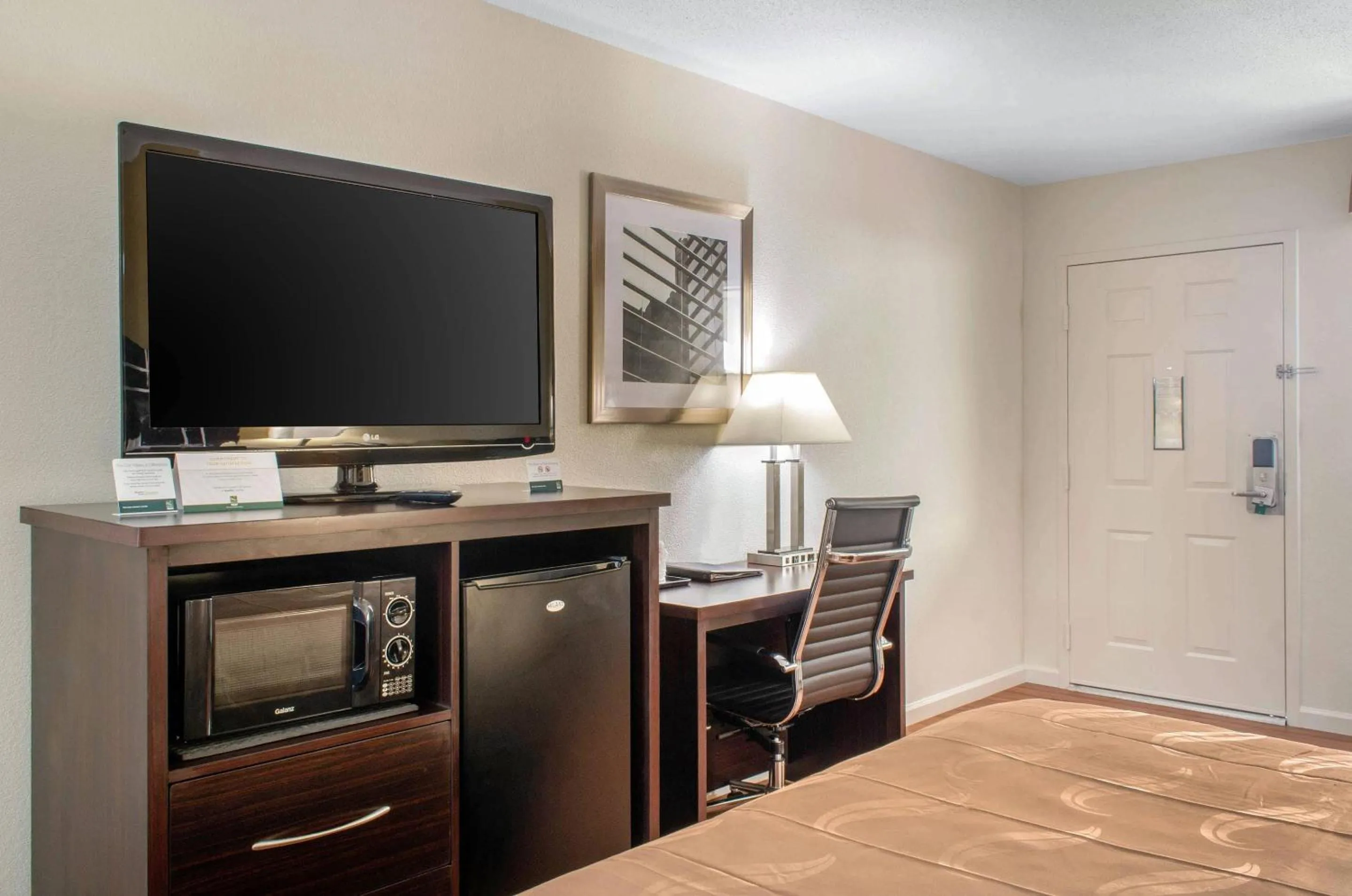 Bedroom in Quality Inn McComb