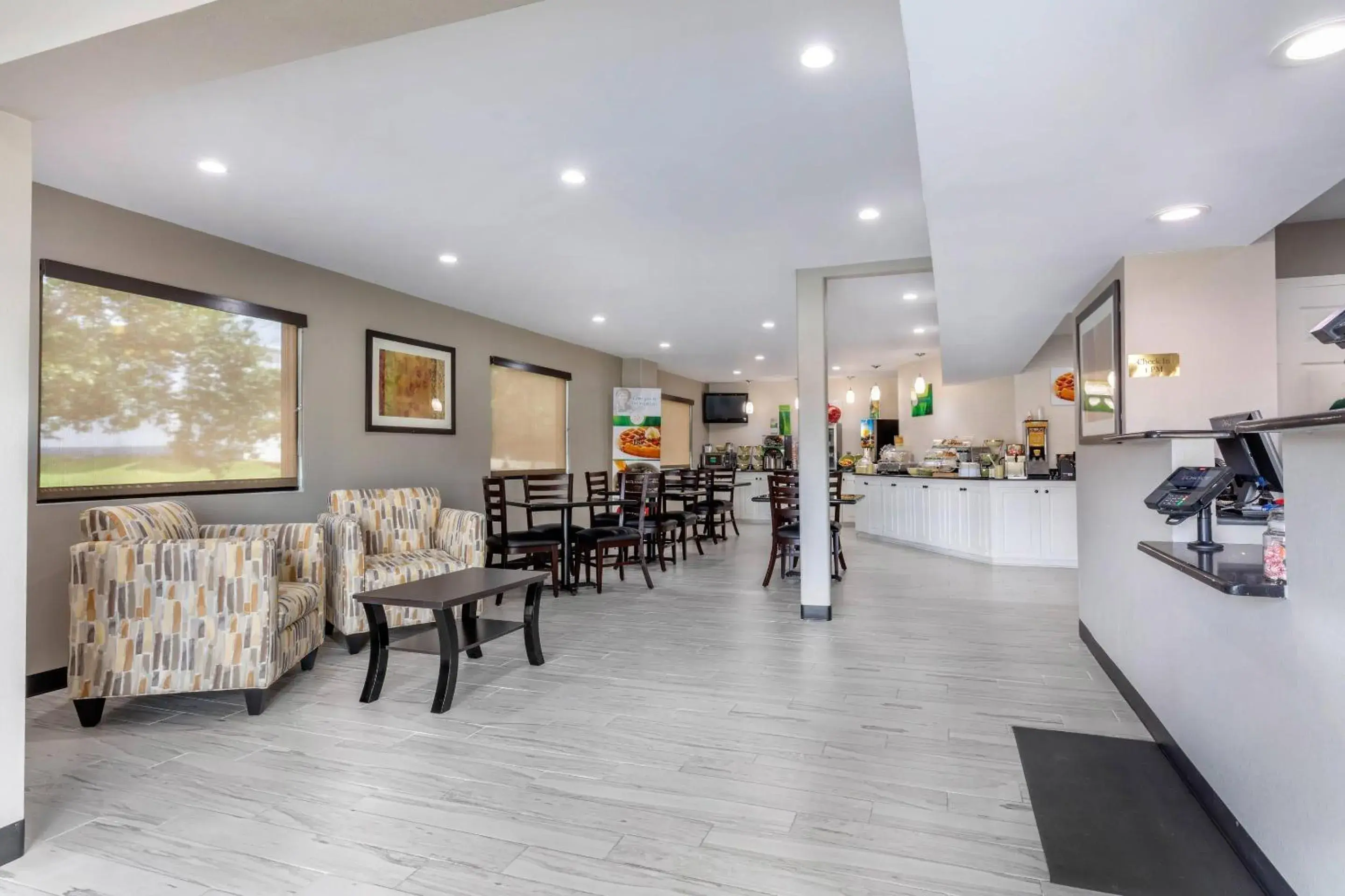 Lobby or reception in Quality Inn McComb Lobby or reception in Quality Inn McComb