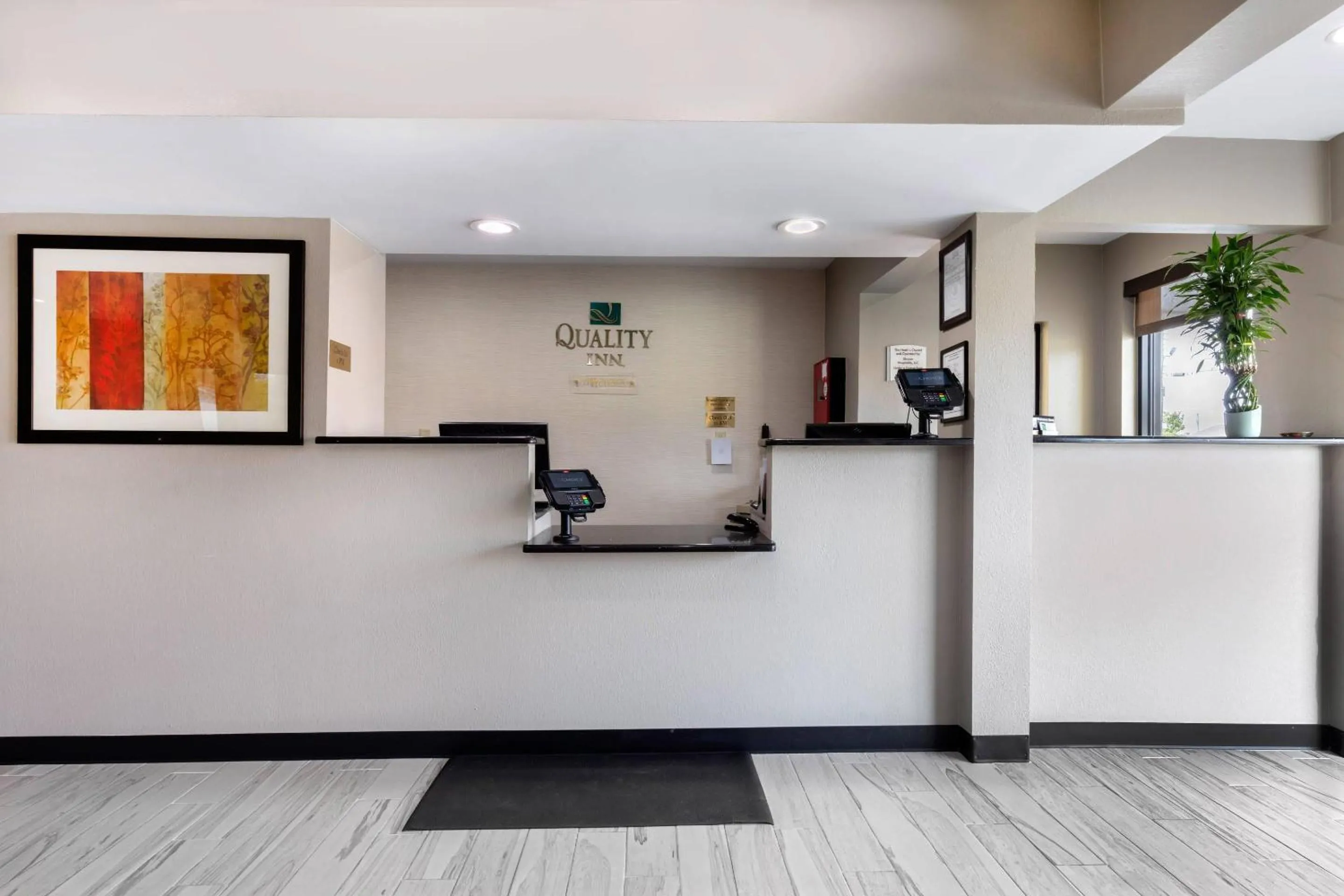 Lobby or reception in Quality Inn McComb