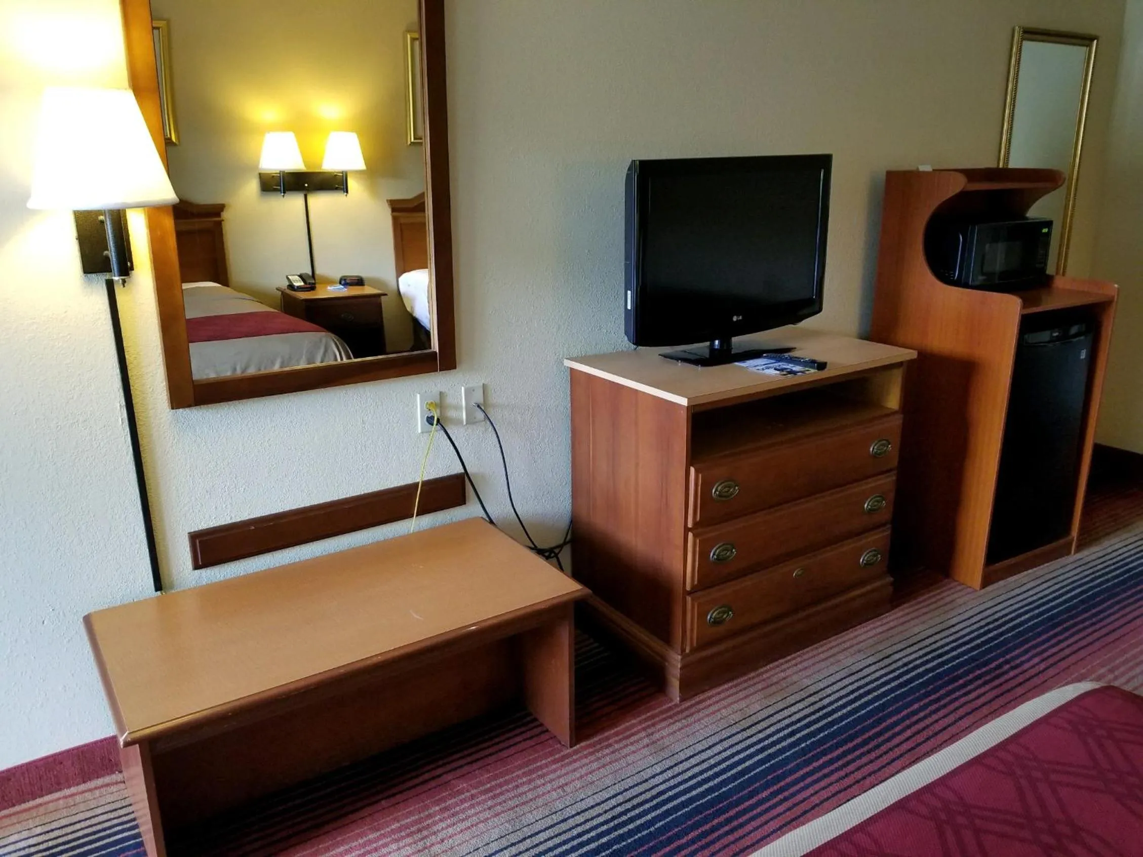 Photo of the whole room, Bed in FairBridge Inn Express Natchez