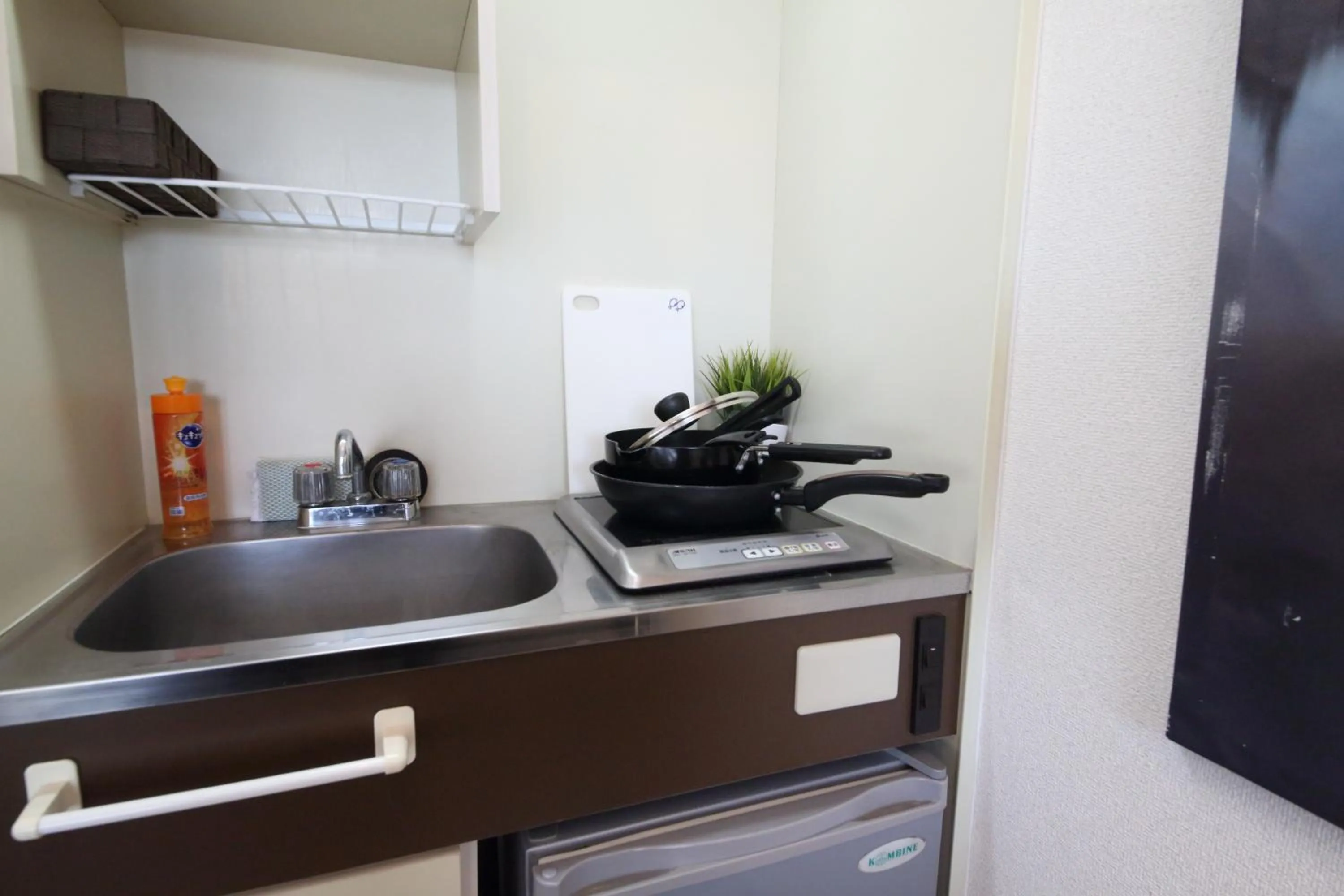 Kitchen or kitchenette in Exsaison Shirokita 411