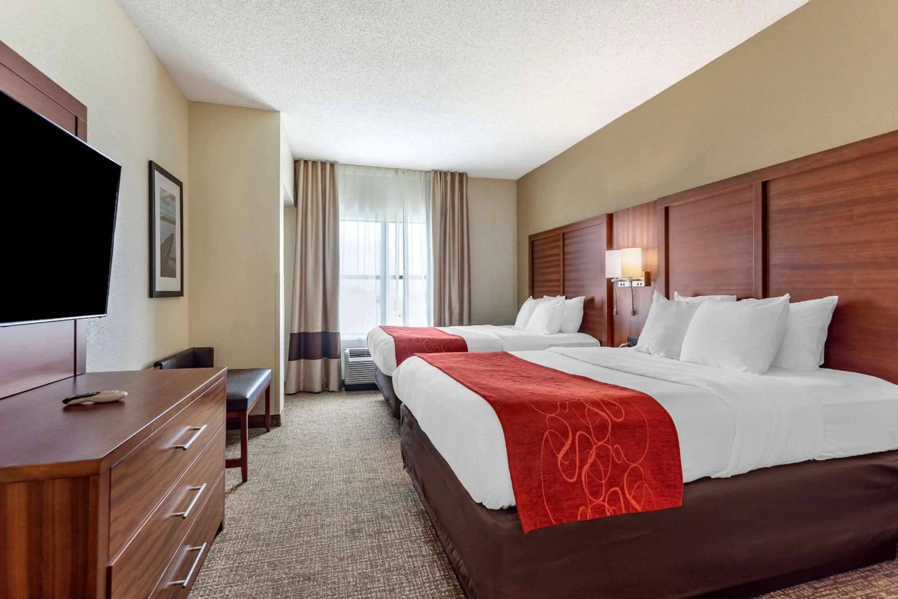 Queen Suite with Two Queen Beds - Non-Smoking in Comfort Suites Southaven - Memphis South