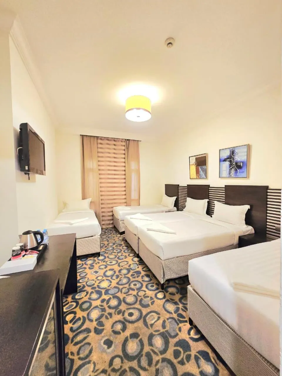 Photo of the whole room, Bed in Saif Al Majd Hotel