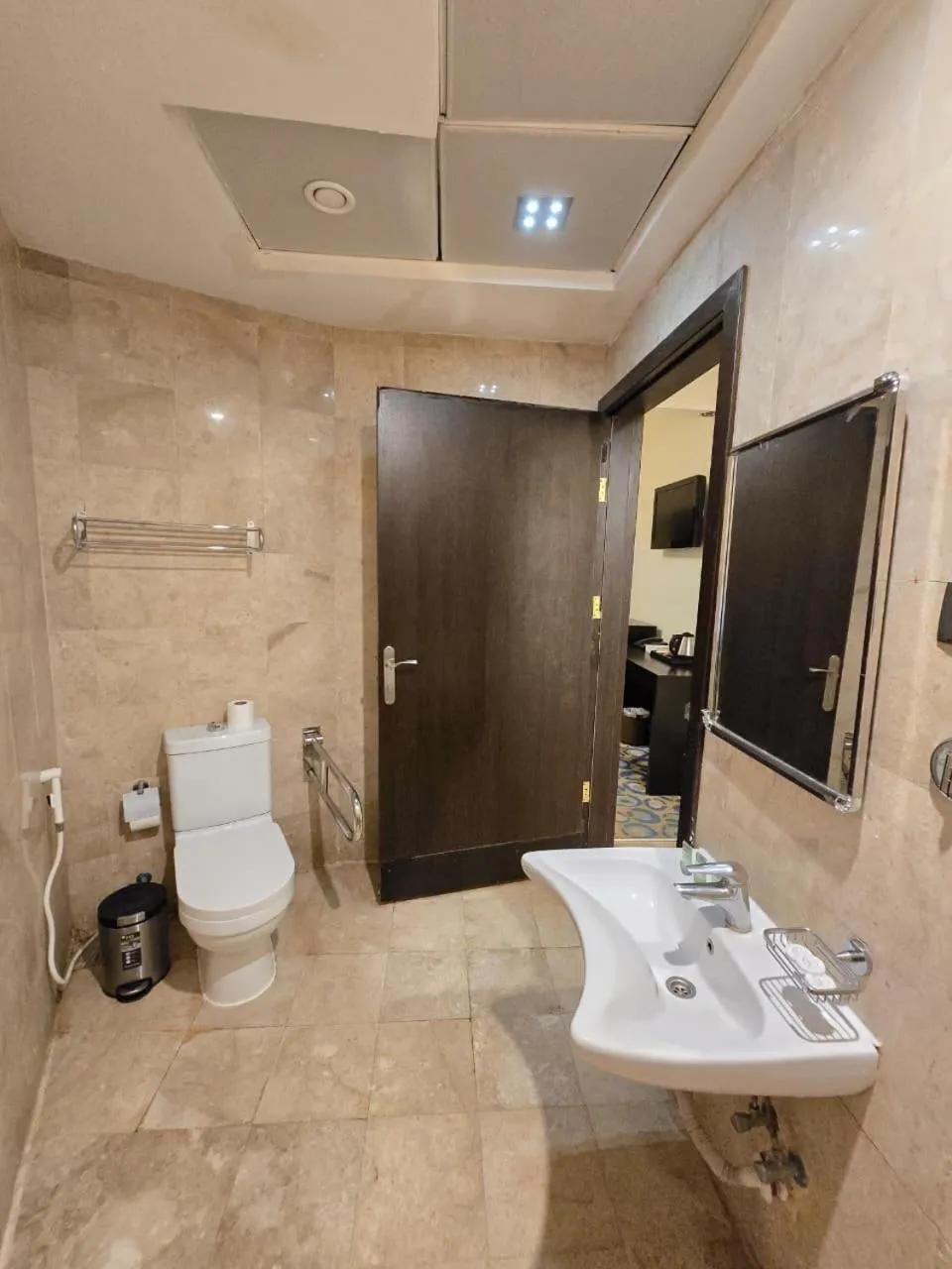 Toilet in Saif Al Majd Hotel