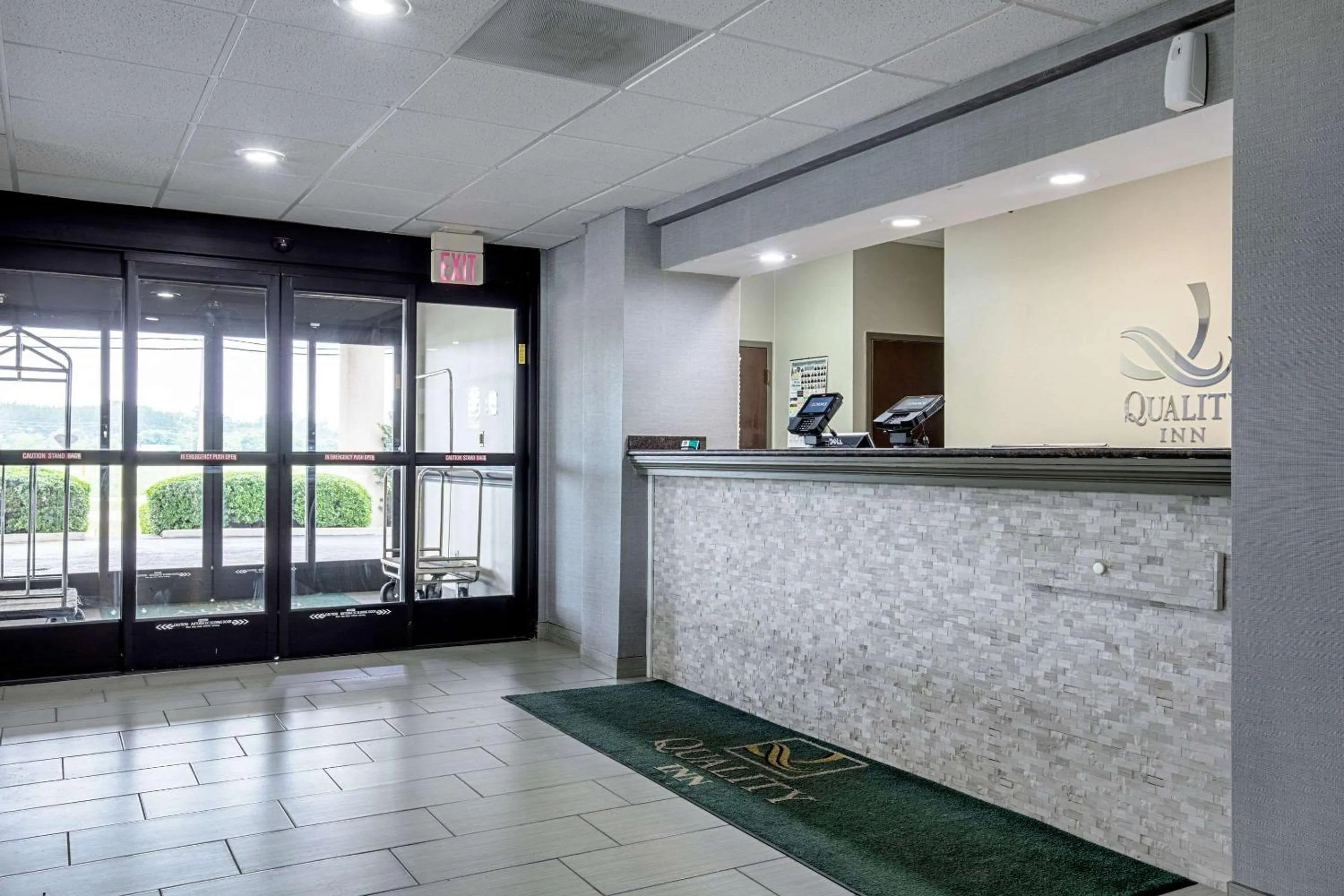 Lobby or reception in Quality Inn Holly Springs South