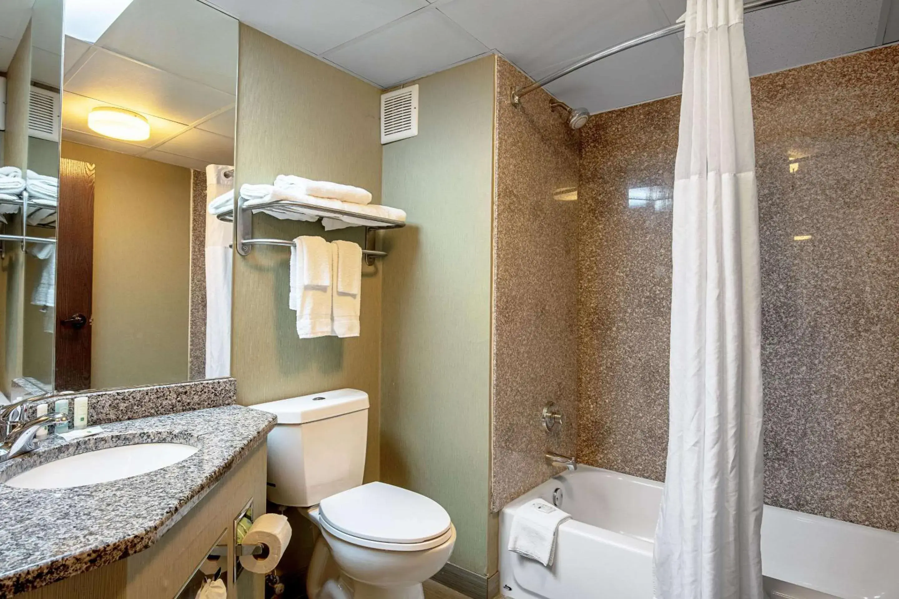 Standard Queen Room with Two Queen Beds - Non-Smoking in Quality Inn Holly Springs South Standard Queen Room with Two Queen Beds - Non-Smoking in Quality Inn Holly Springs South