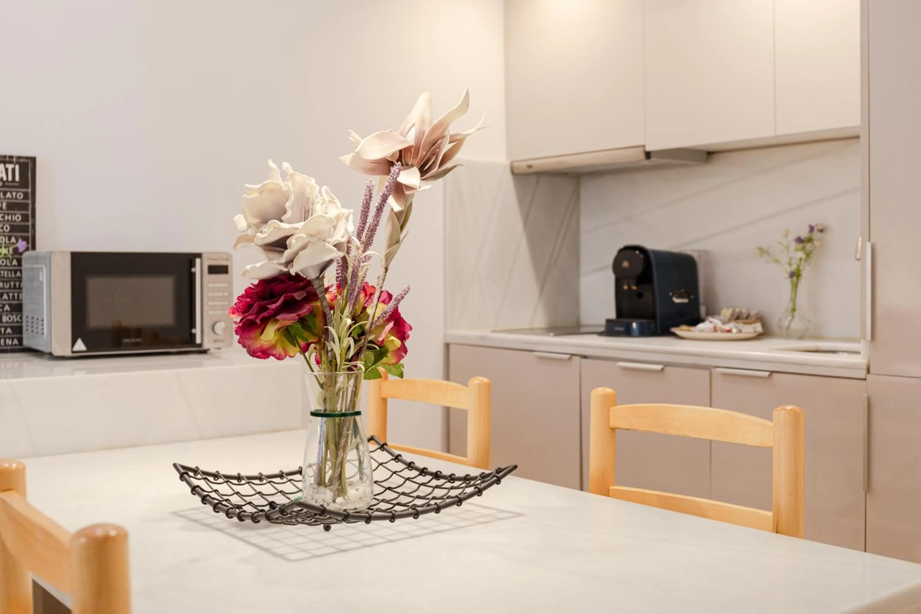 Kitchen or kitchenette in Green-Apartments Plaza del Pan
